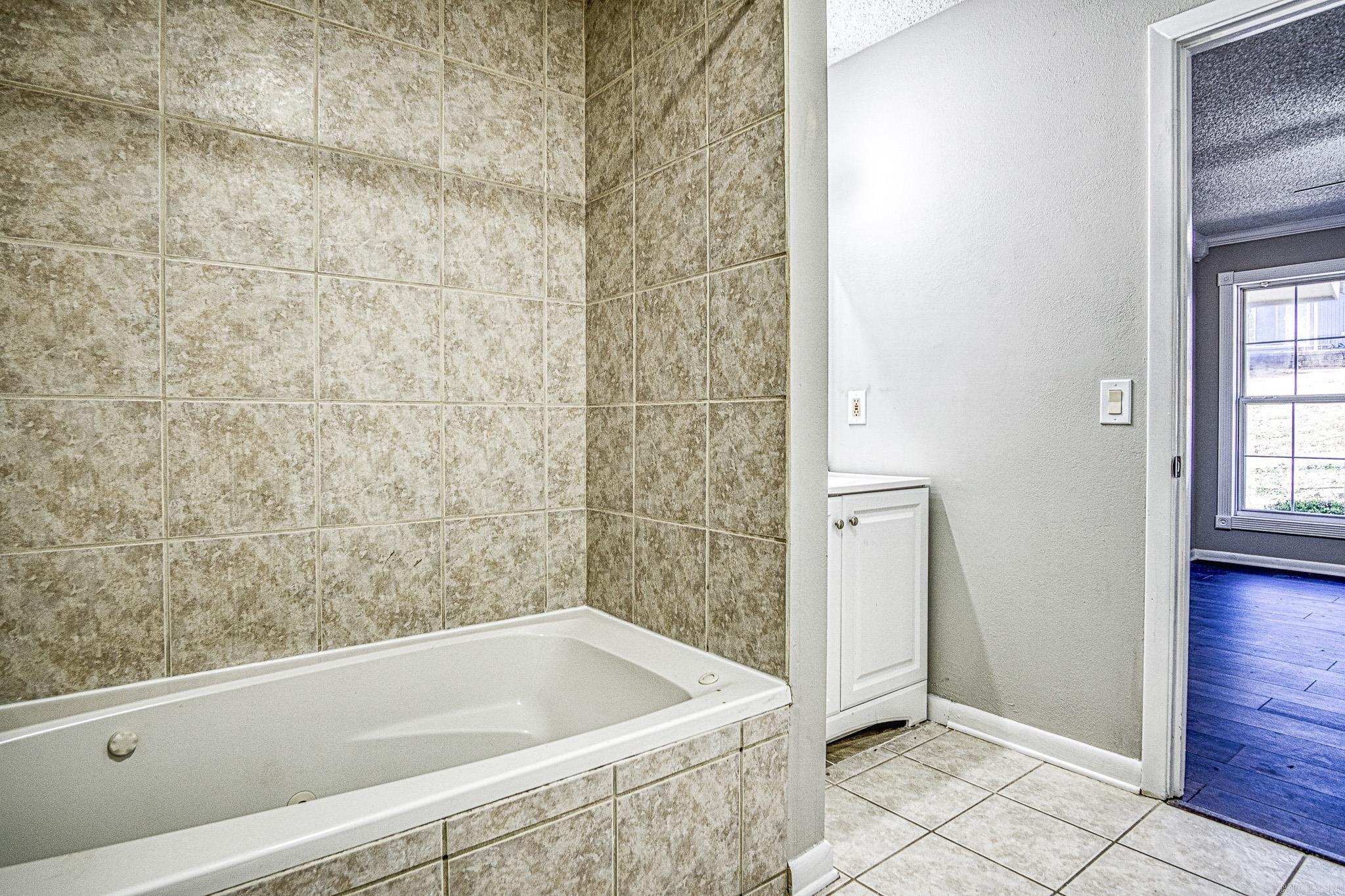 12  Perralena  Hot Springs Village, AR