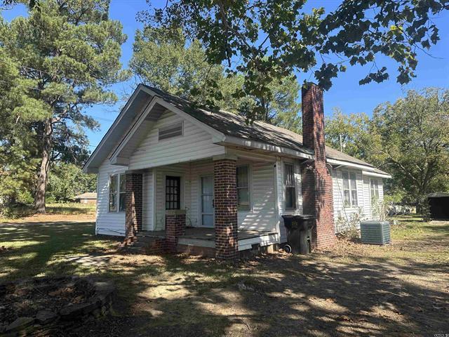 208, 206 ,204  Moore  Ward, AR