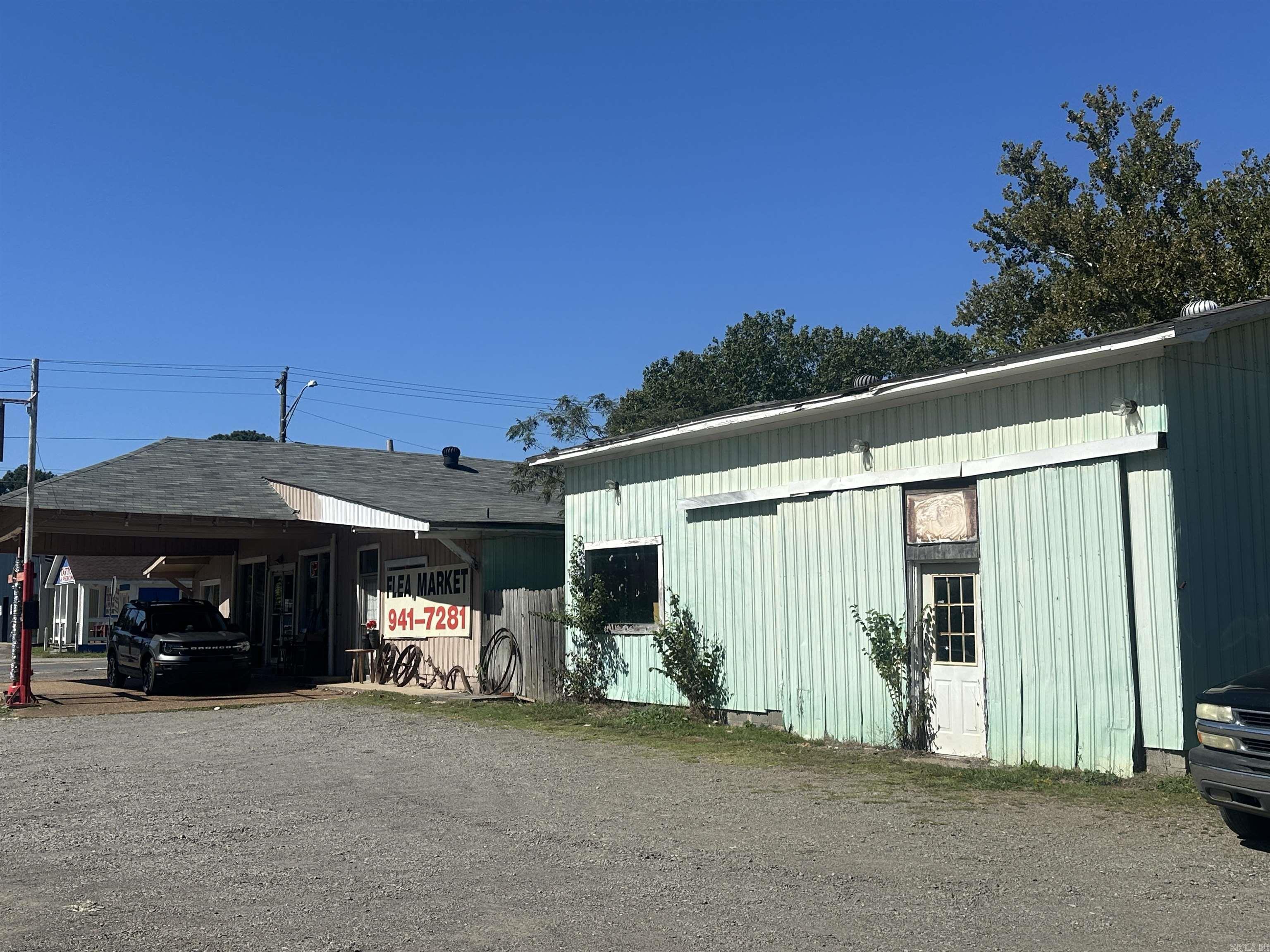 102 & 104 E 2nd  Ward, AR