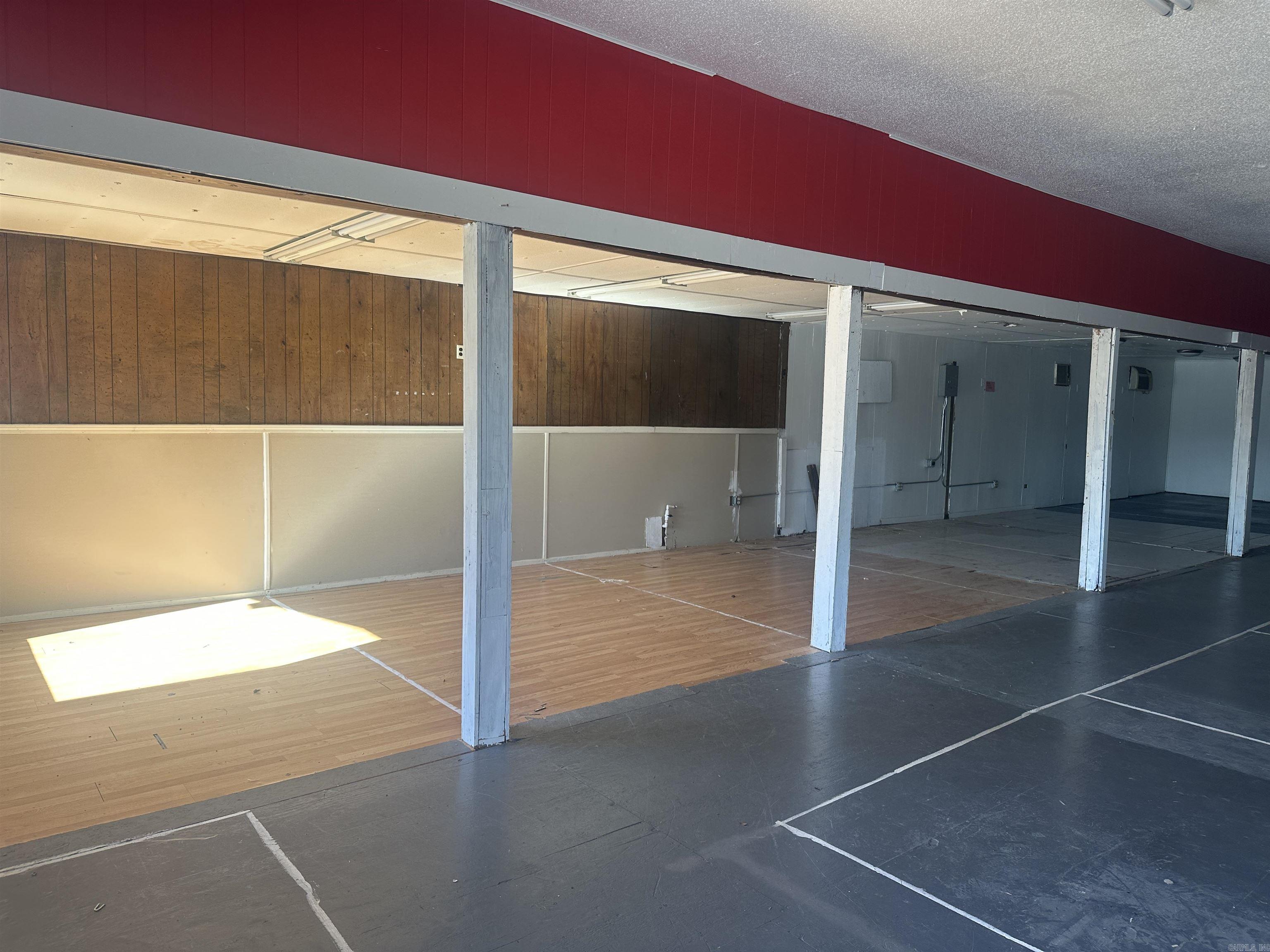 102 & 104 E 2nd  Ward, AR