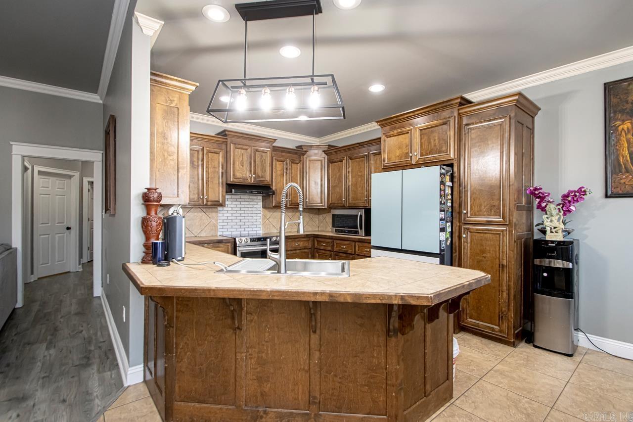 1250 Edge Valley Drive Conway, AR 72032