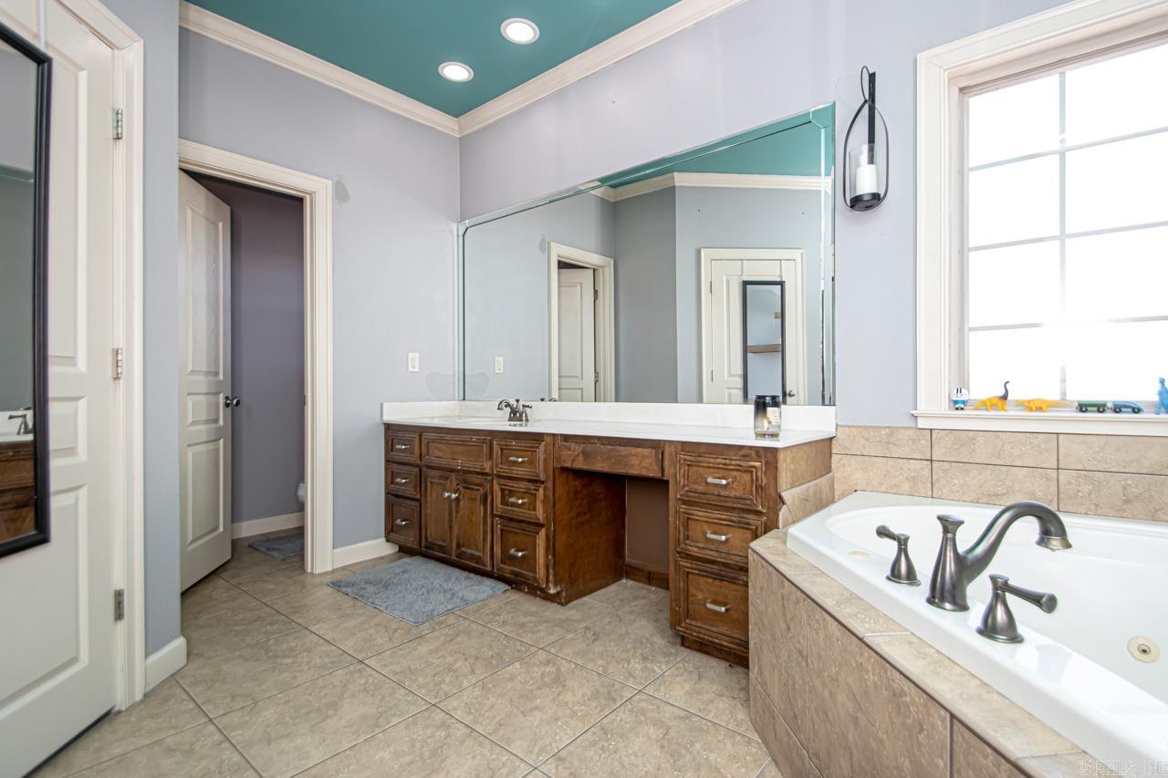 1250 Edge Valley Drive Conway, AR 72032