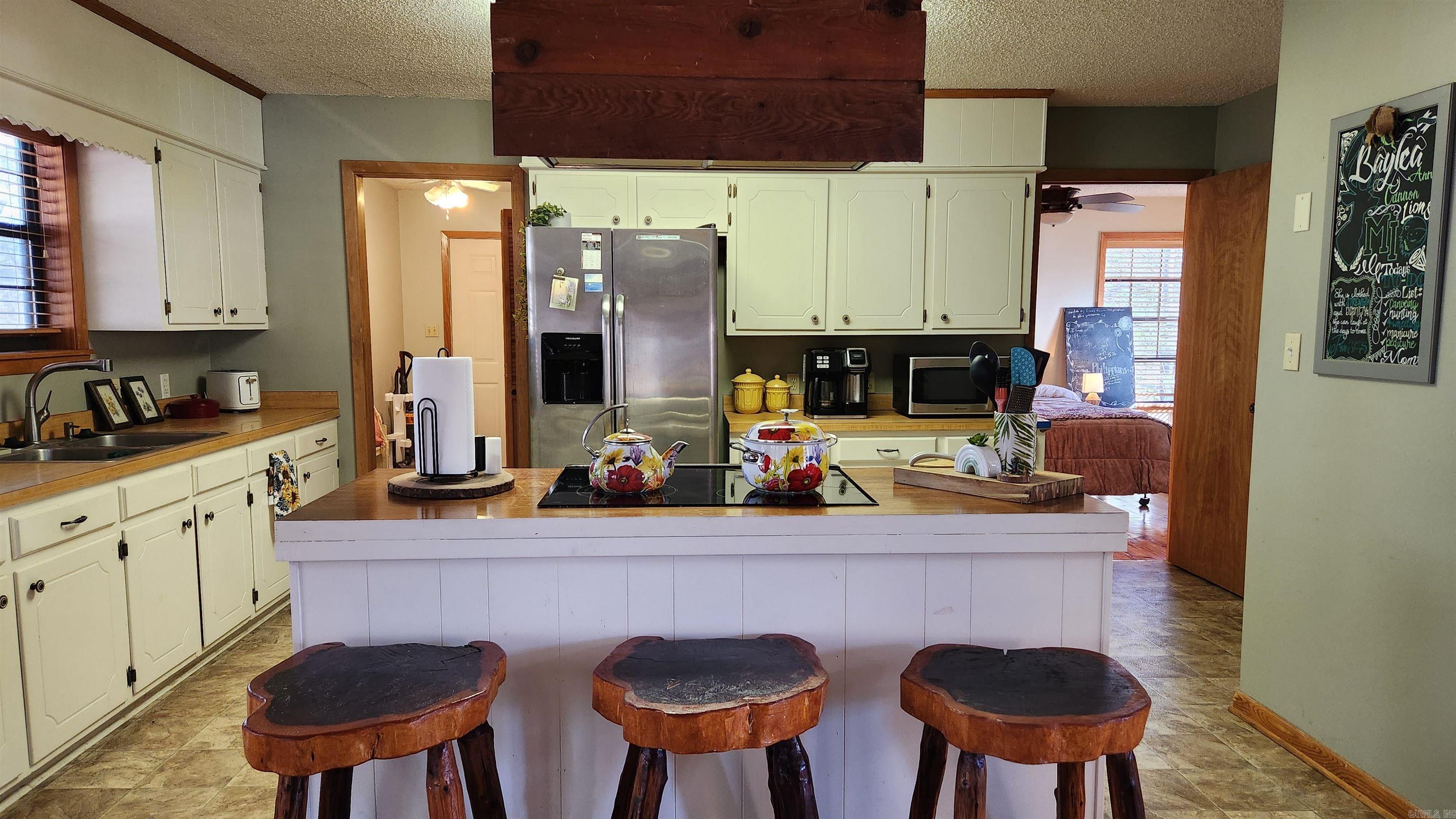 79  Lakeview Estates  Story, AR