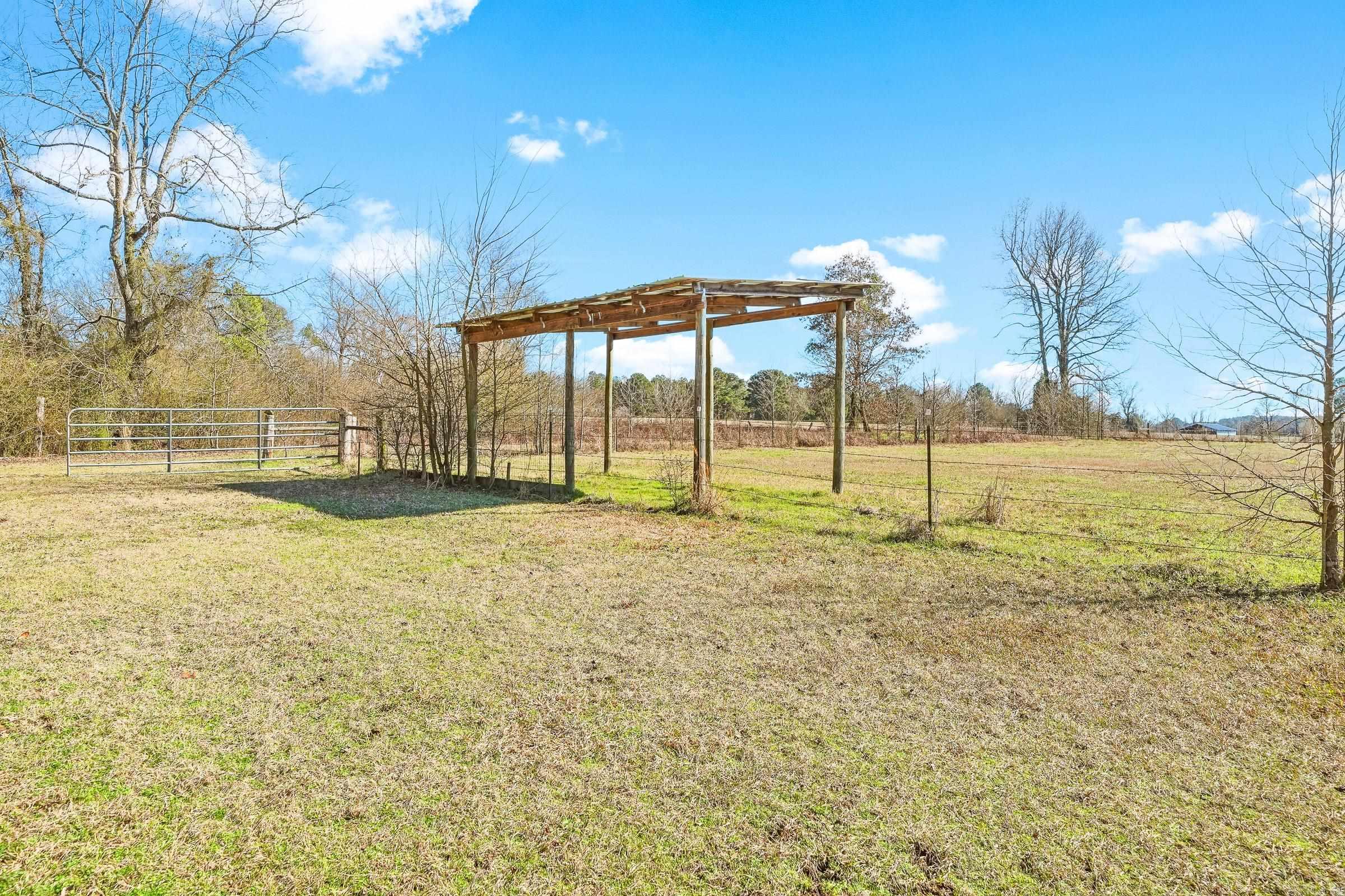 363 Crooked Road De Queen, AR 71832