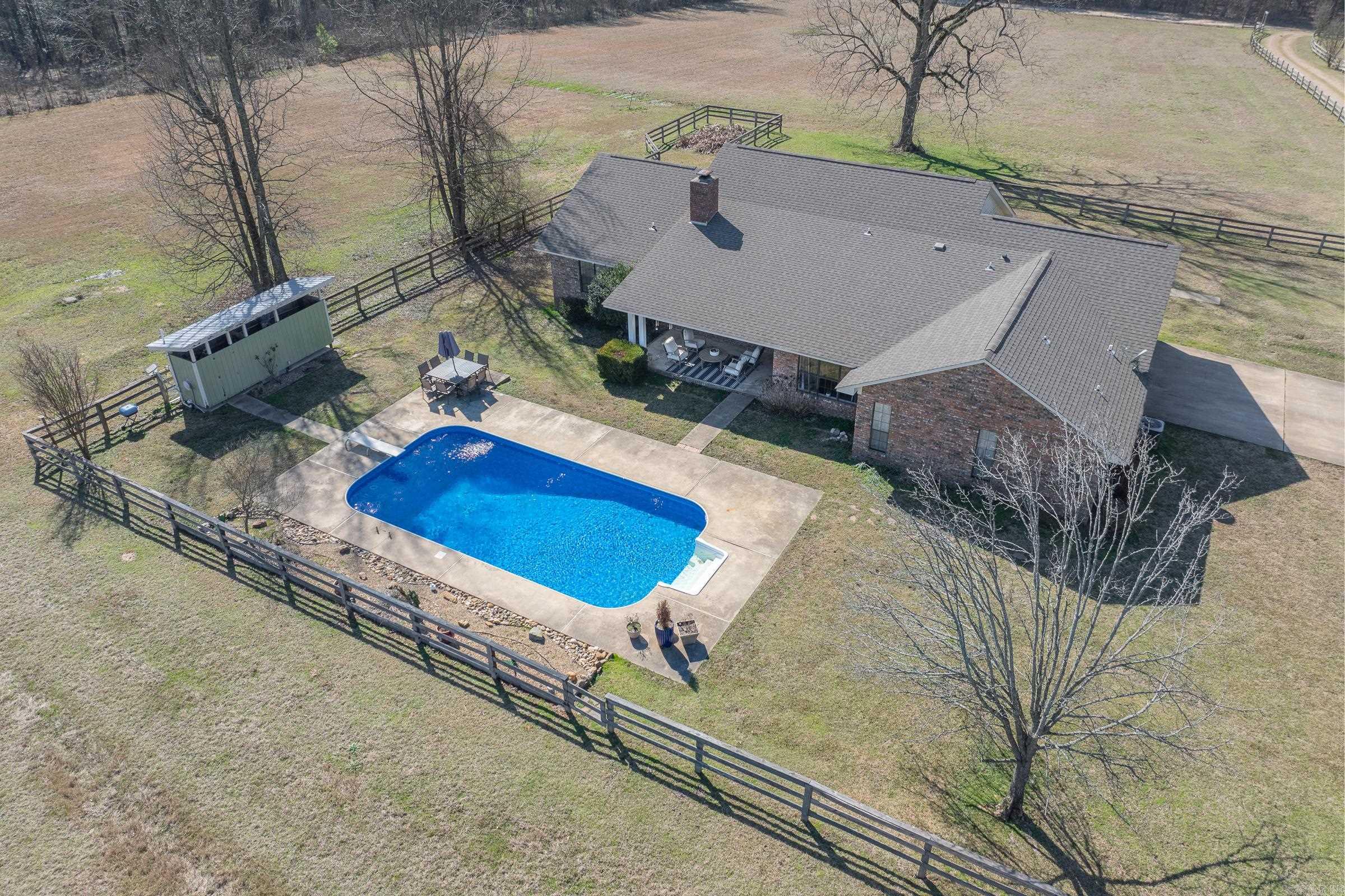 363 Crooked Road De Queen, AR 71832