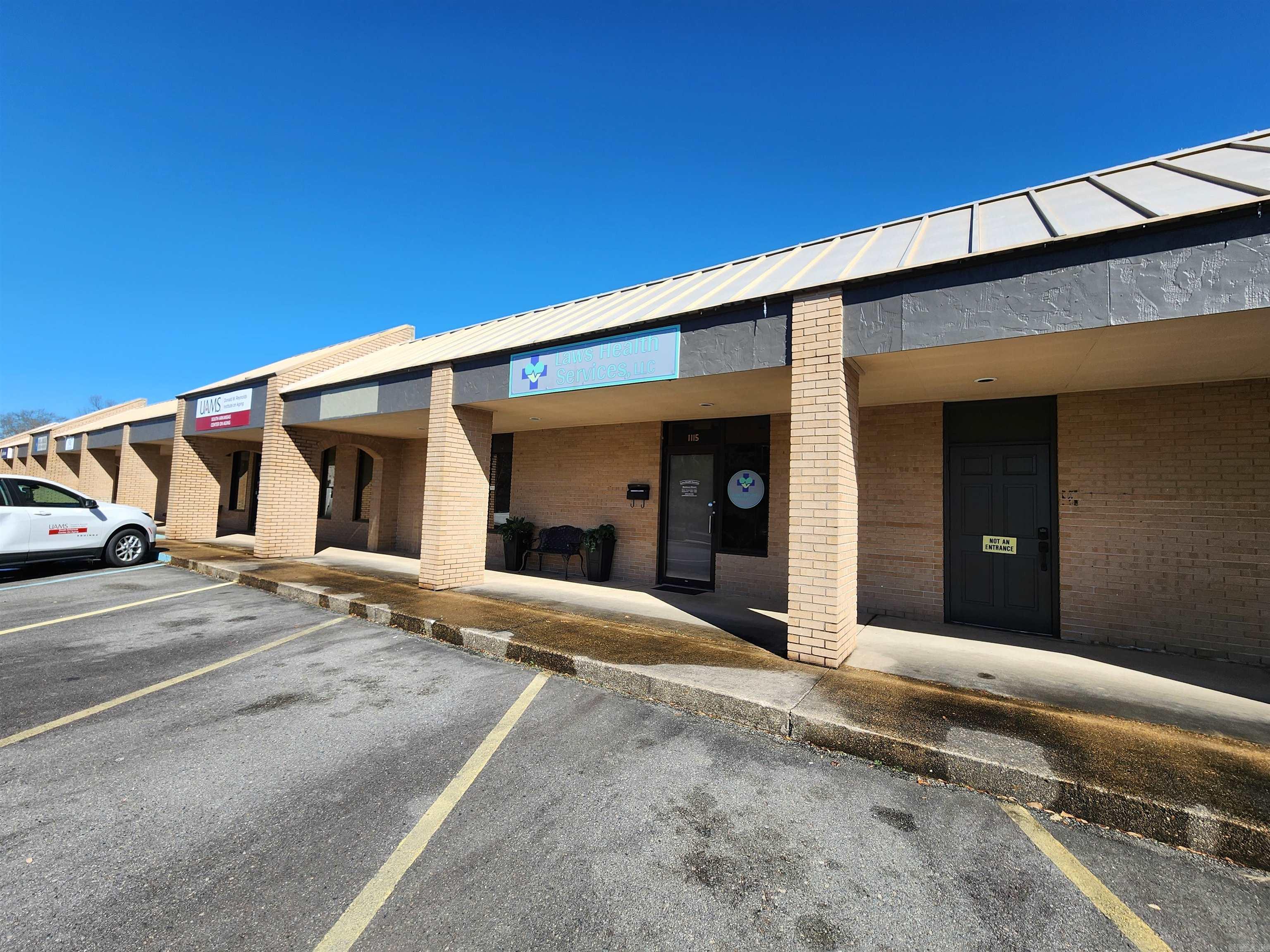 1115 N Madison  El Dorado, AR