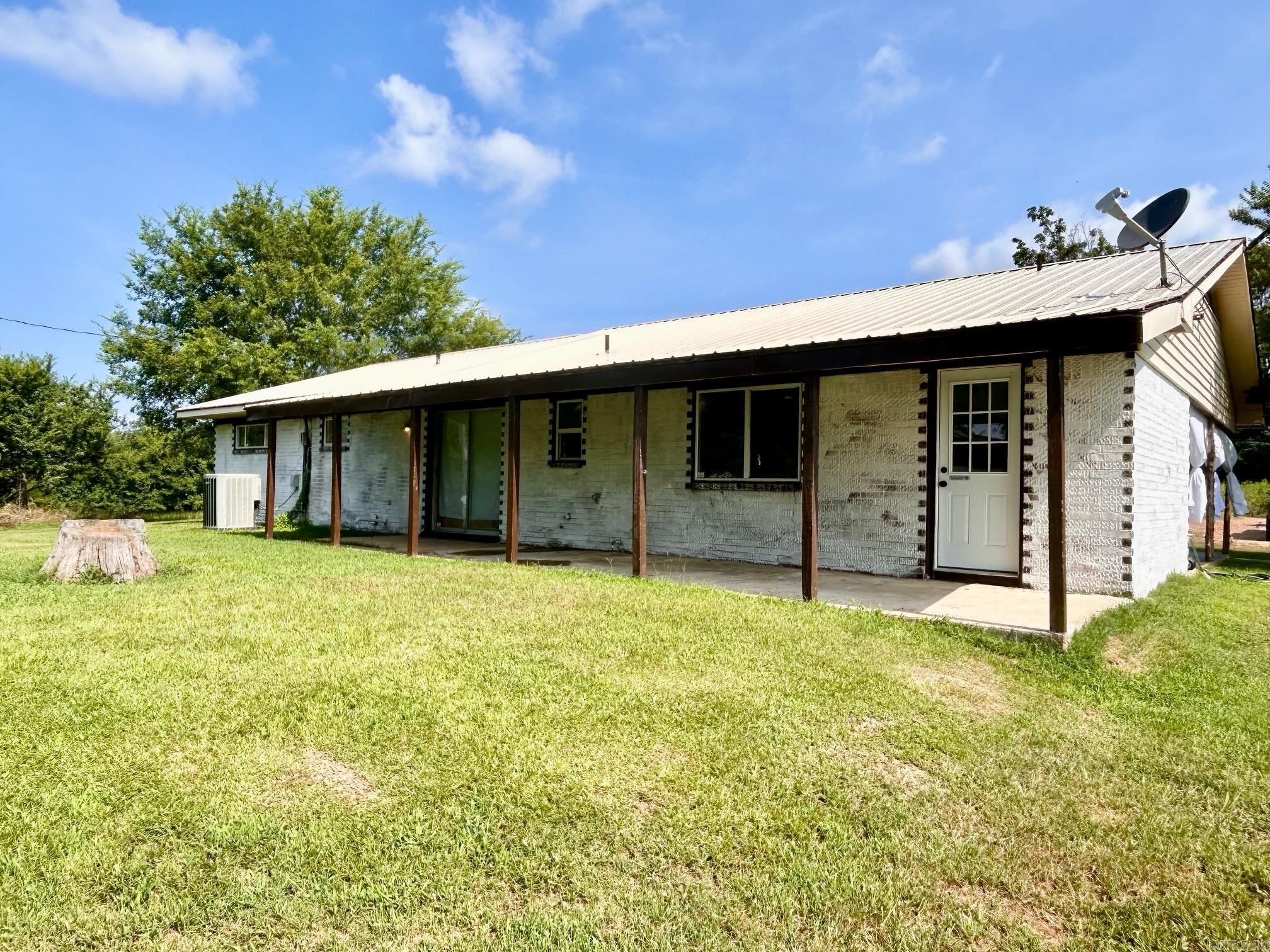 180 Lakefront Gillham, AR 71841