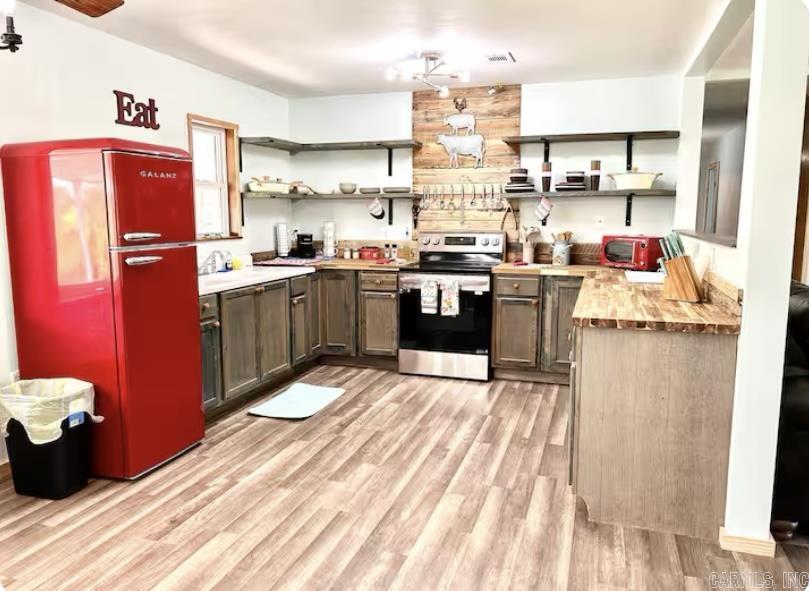 180 Lakefront Gillham, AR 71841