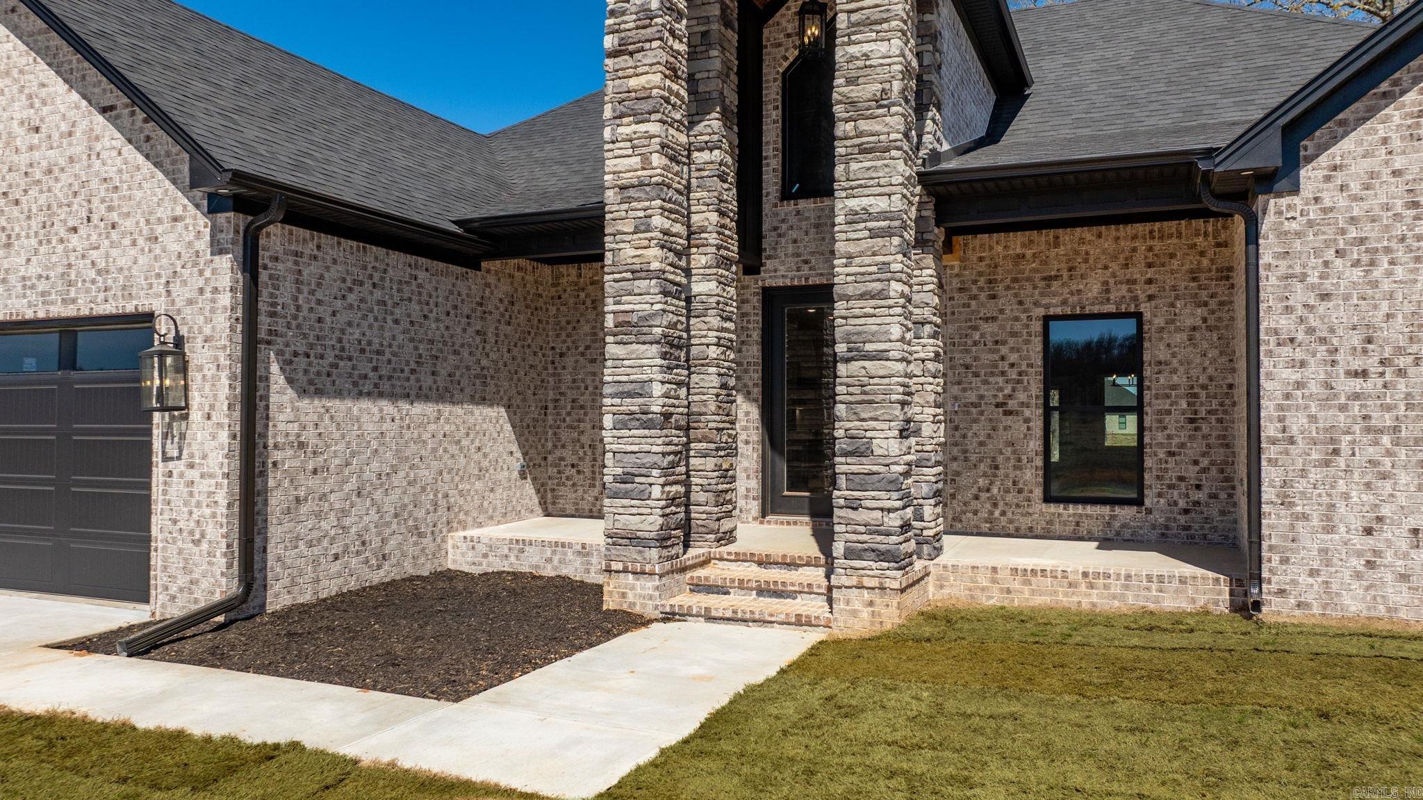 122  Republican Loop  Greenbrier, AR