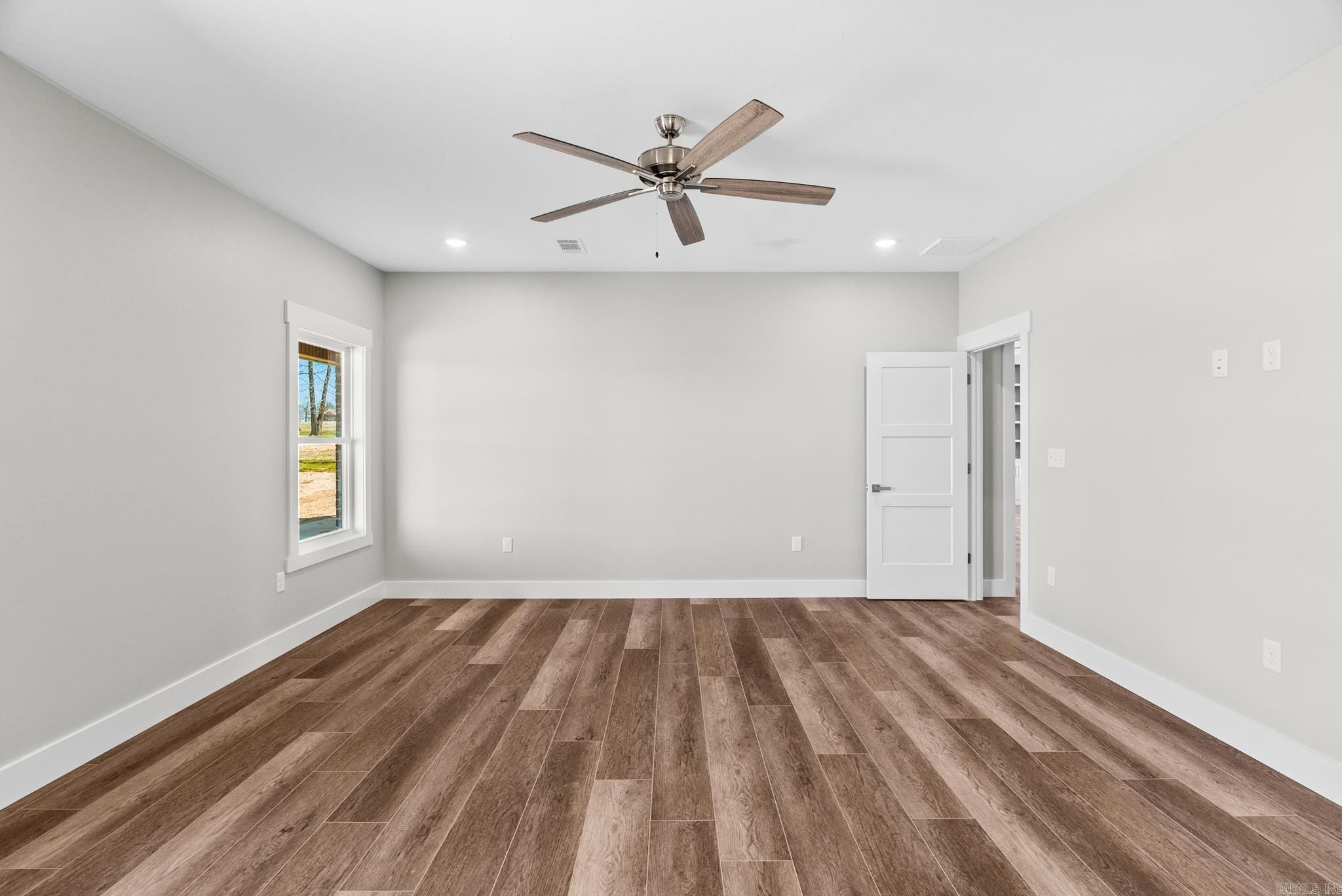 122  Republican Loop  Greenbrier, AR