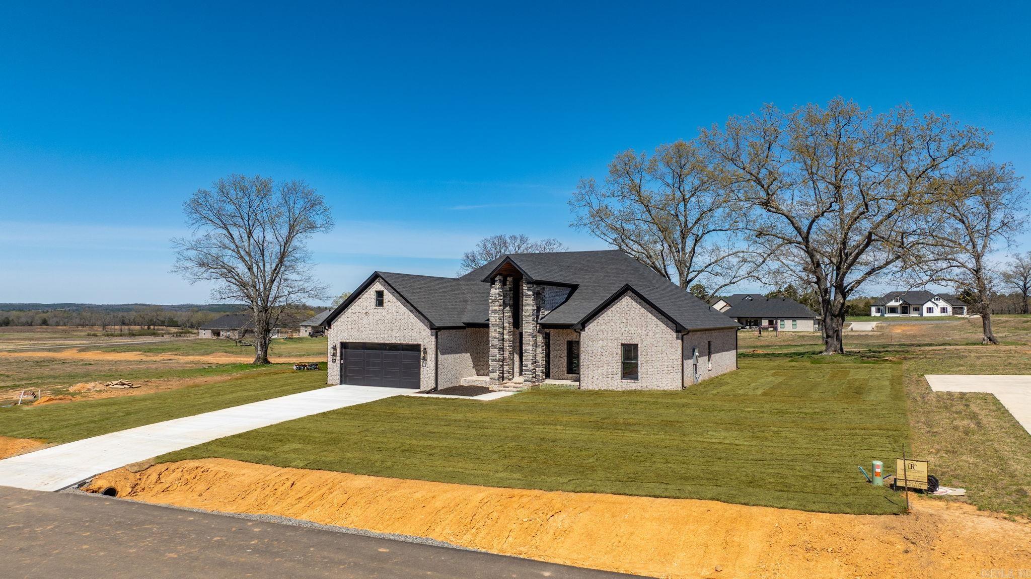 122  Republican Loop  Greenbrier, AR
