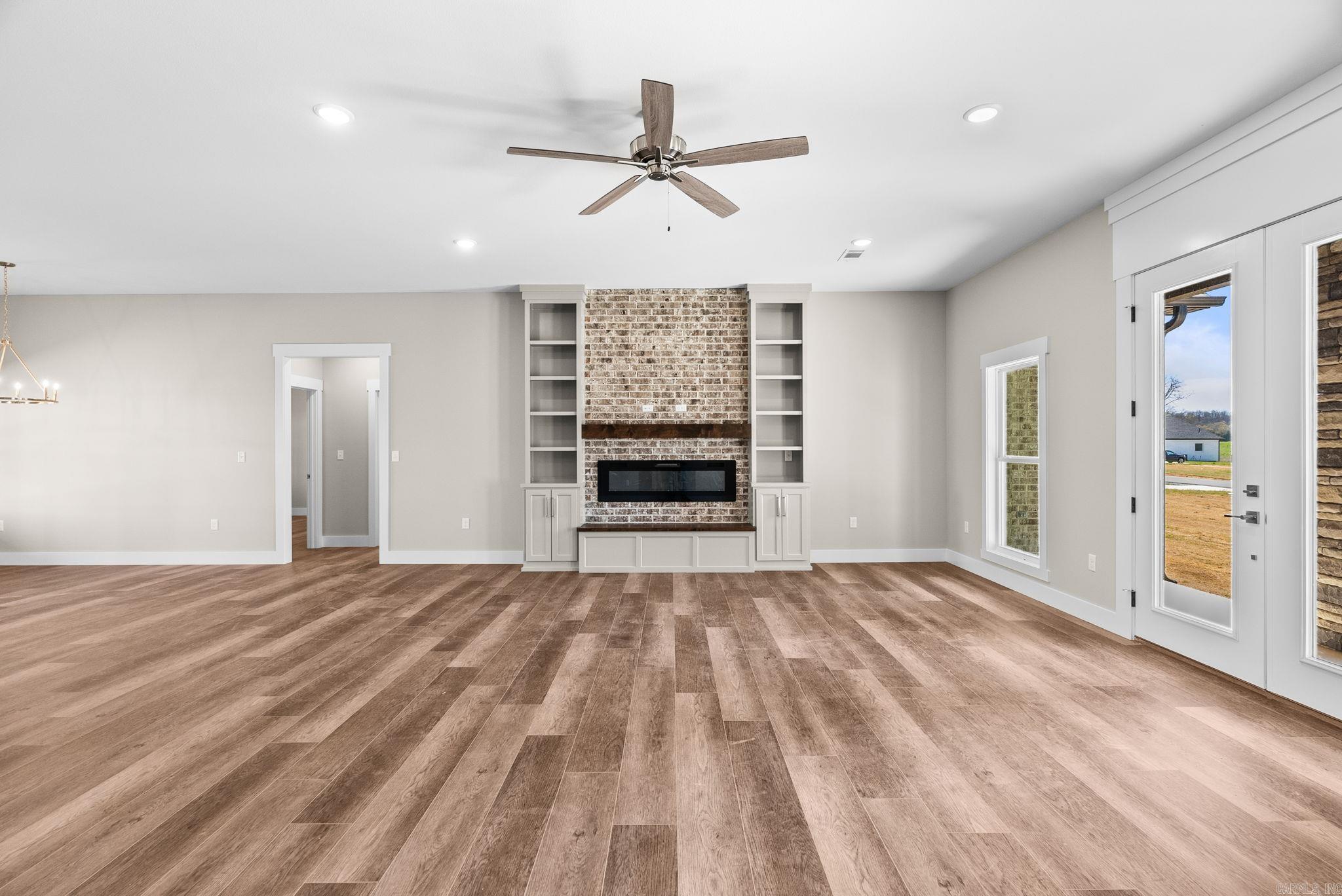 122  Republican Loop  Greenbrier, AR