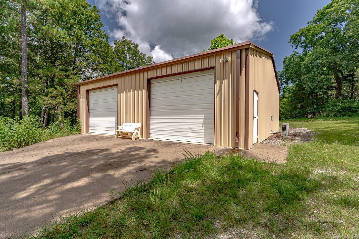 205 Cooper Kate  Norfork, AR