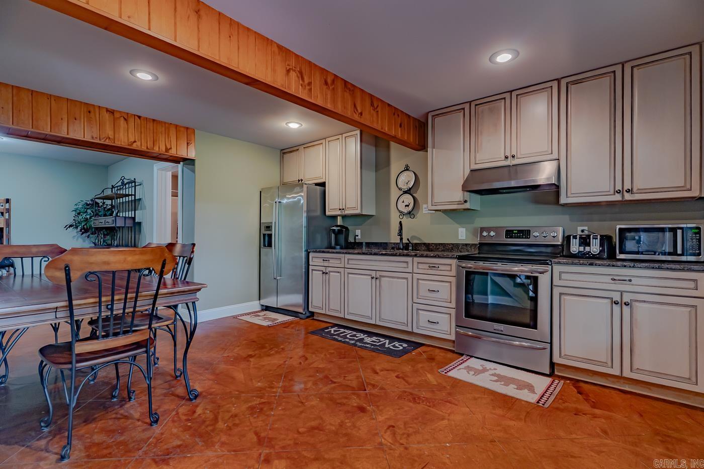 205 Cooper Kate  Norfork, AR