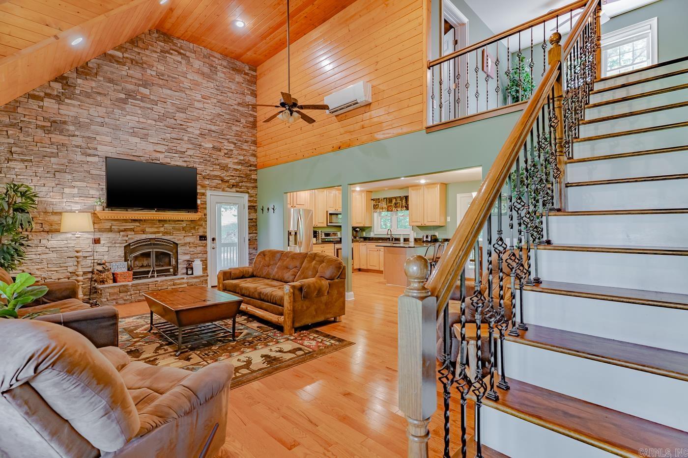 205 Cooper Kate  Norfork, AR