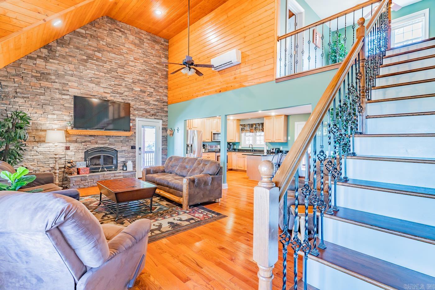 205  Cooper Kate  Norfork, AR