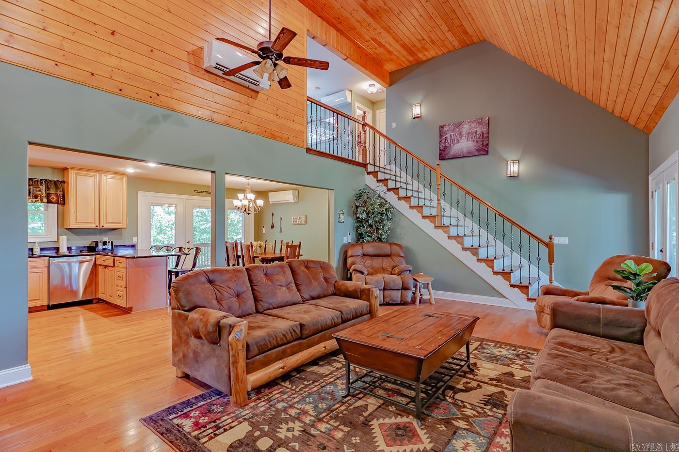 205 Cooper Kate  Norfork, AR