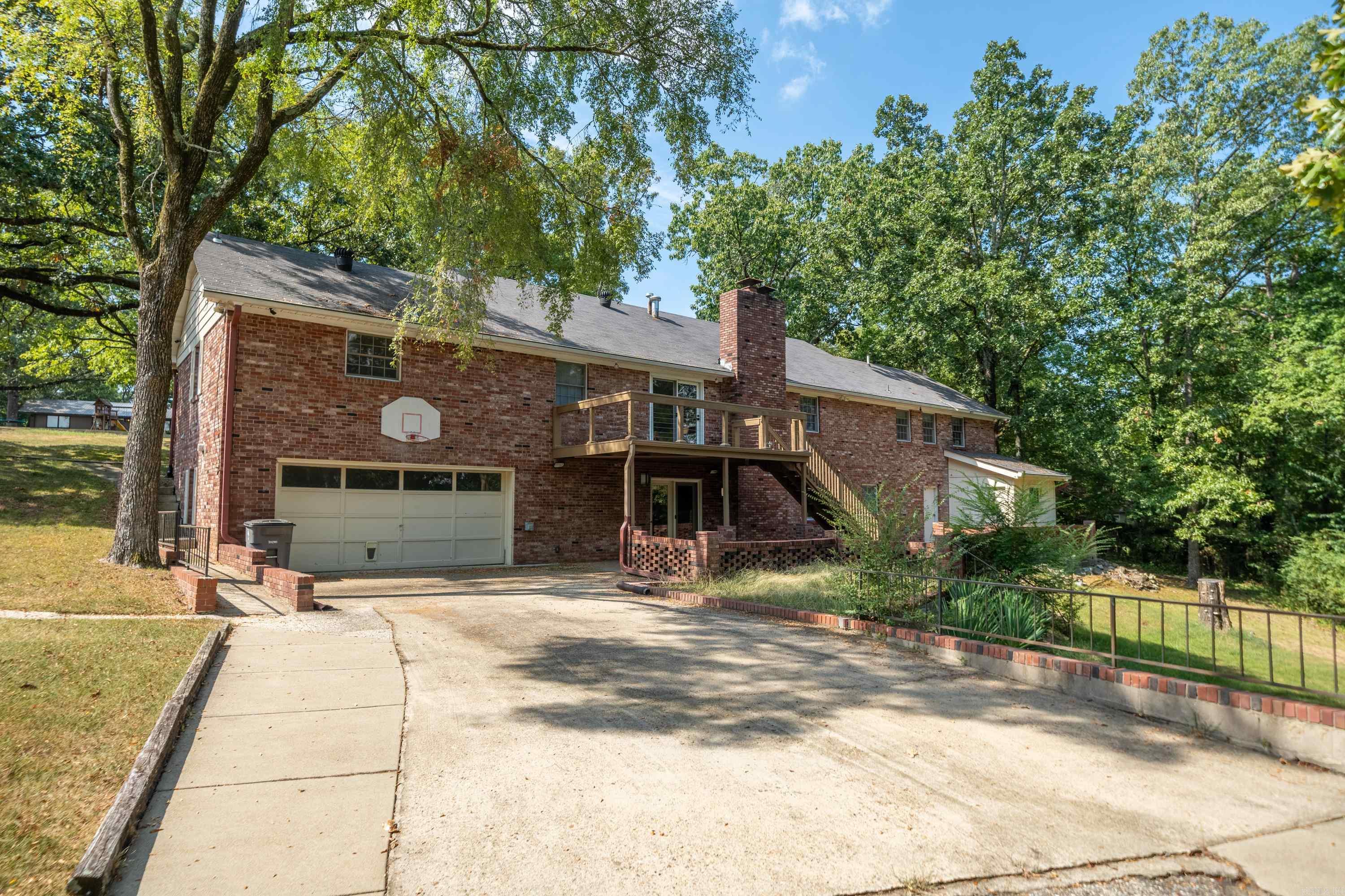 191  Taylor  Hot Springs, AR