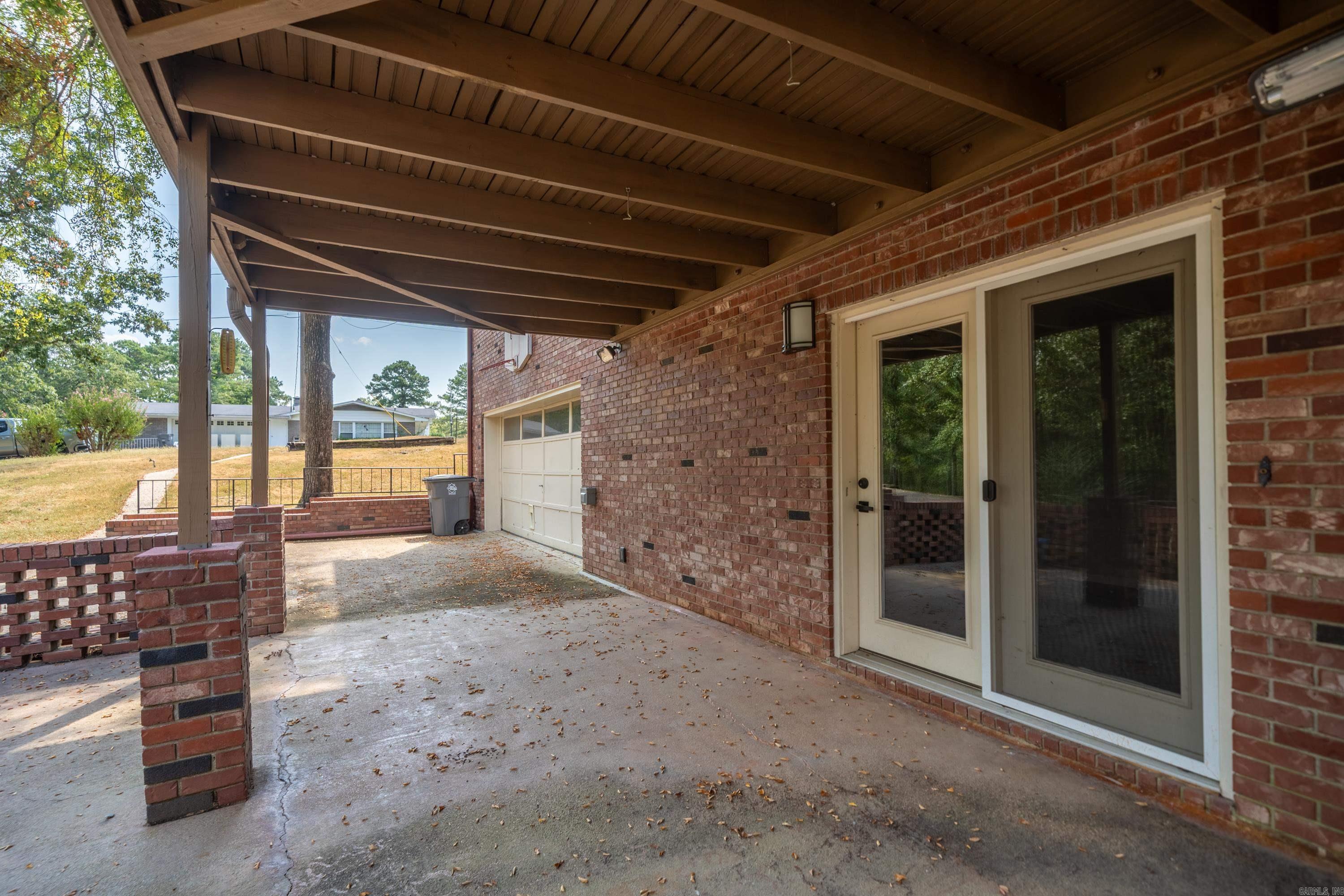 191  Taylor  Hot Springs, AR