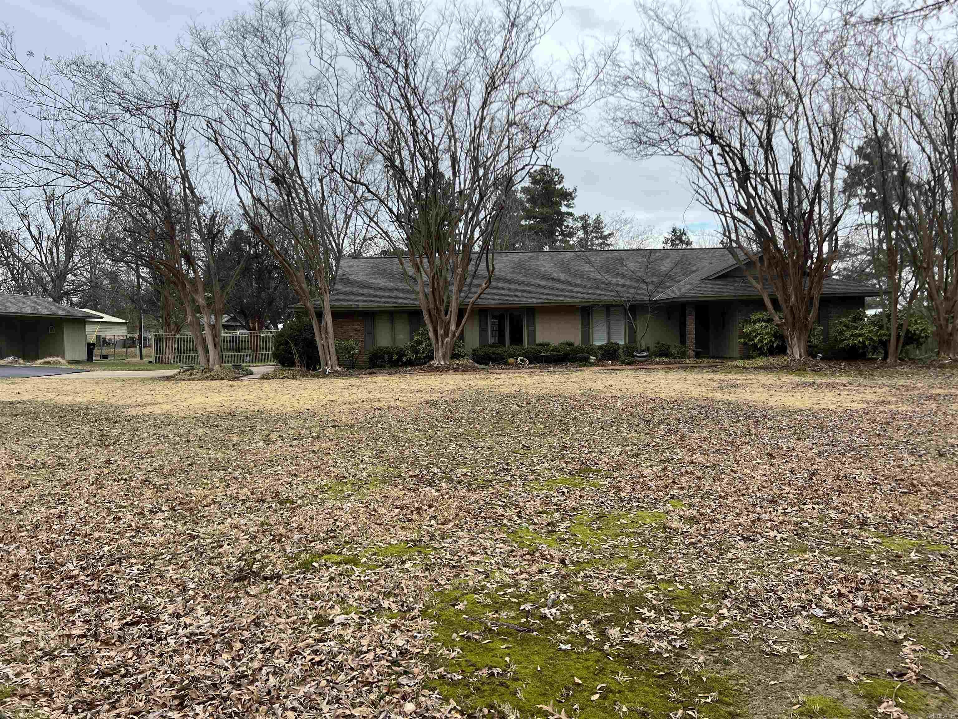 909 Kennedy Star City, AR 71667