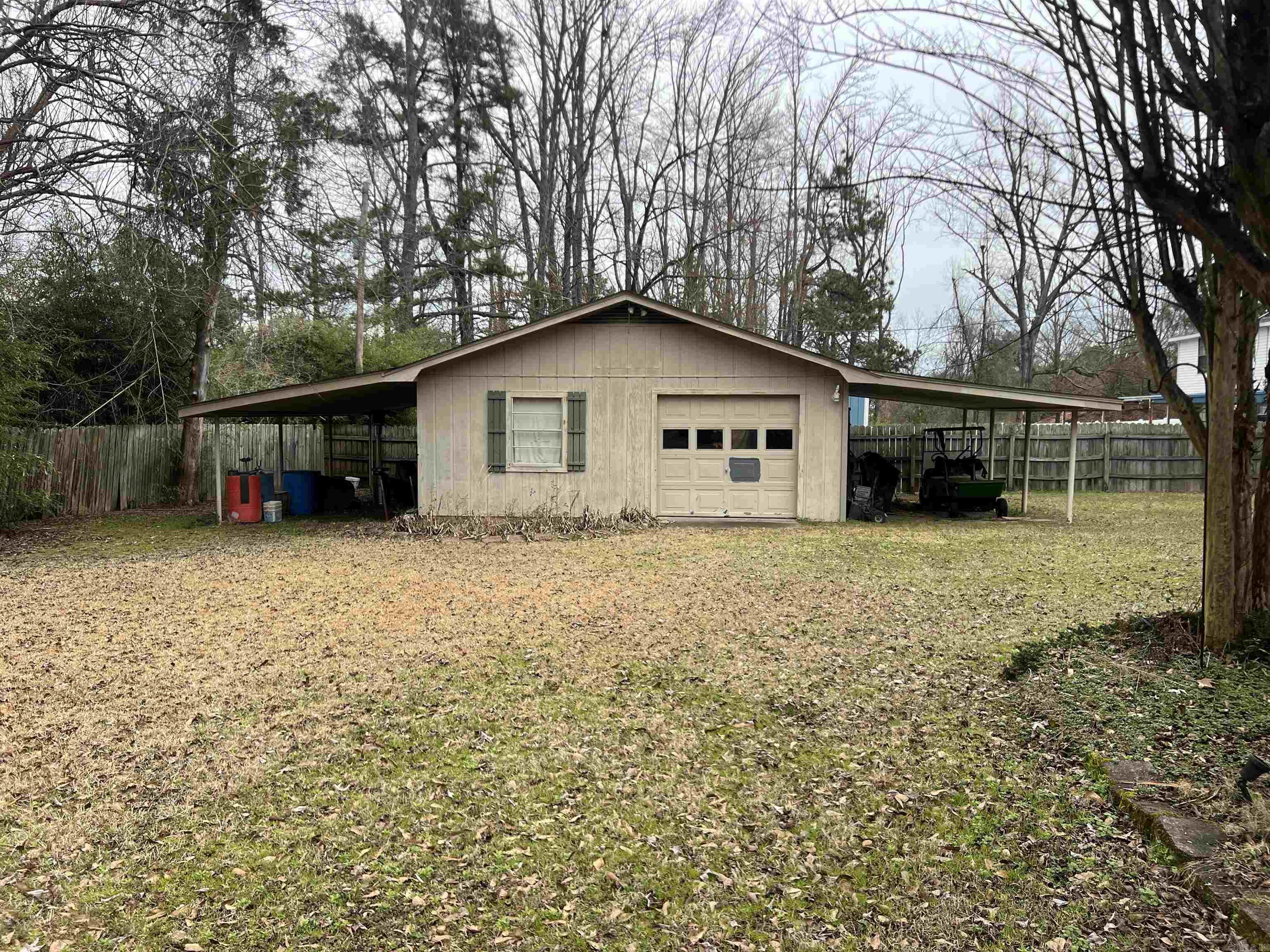 909 Kennedy Star City, AR 71667