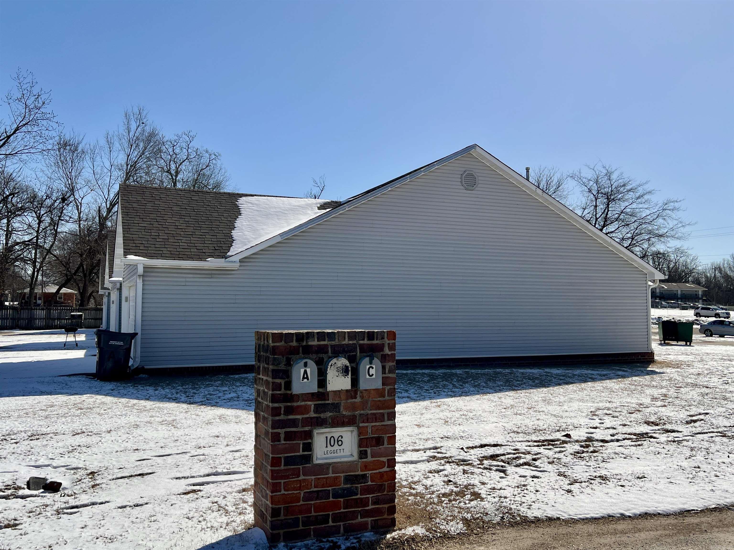 106  Leggett  Jonesboro, AR