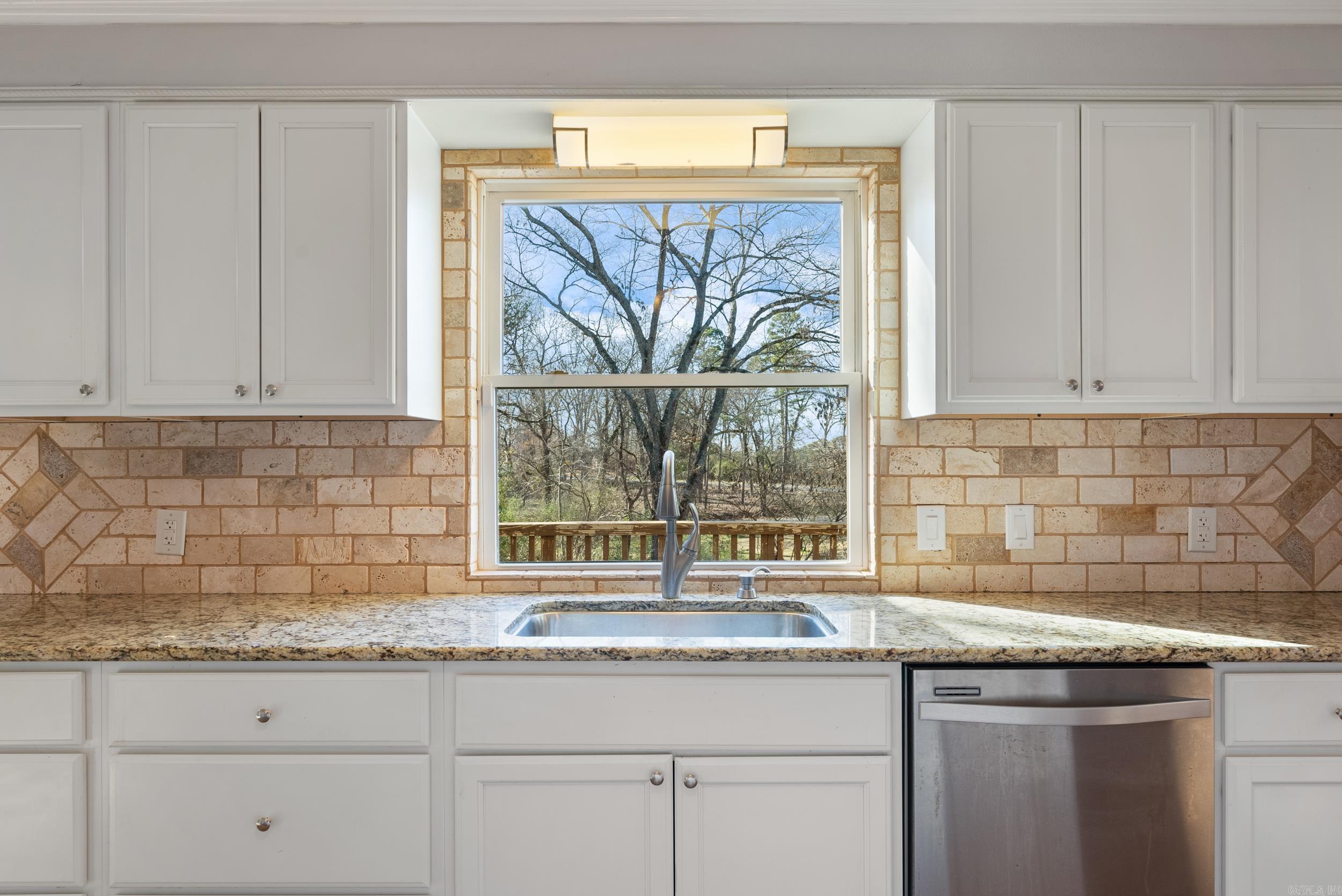 104 S Lakeland Pt  Hot Springs, AR