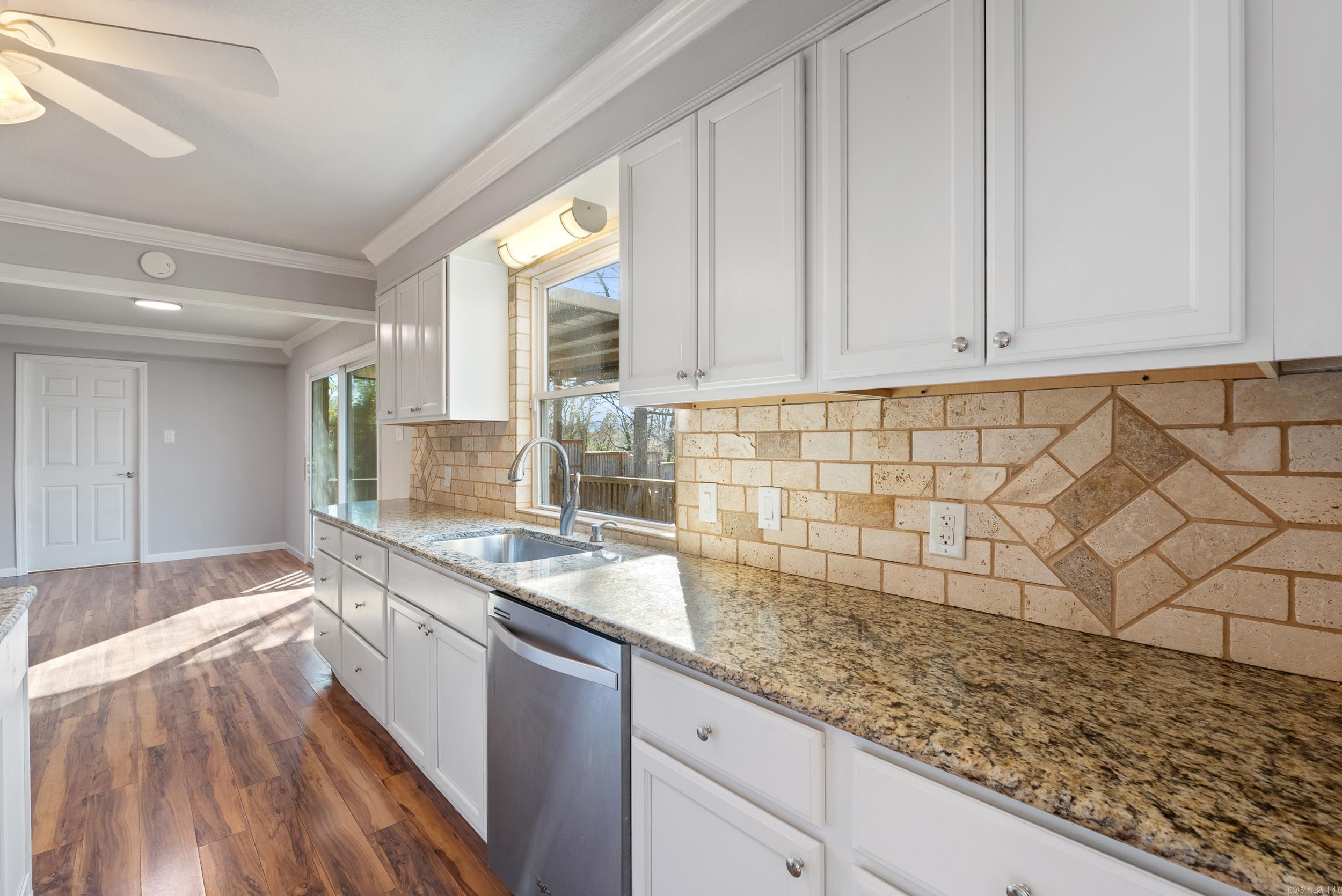 104 S Lakeland Pt  Hot Springs, AR
