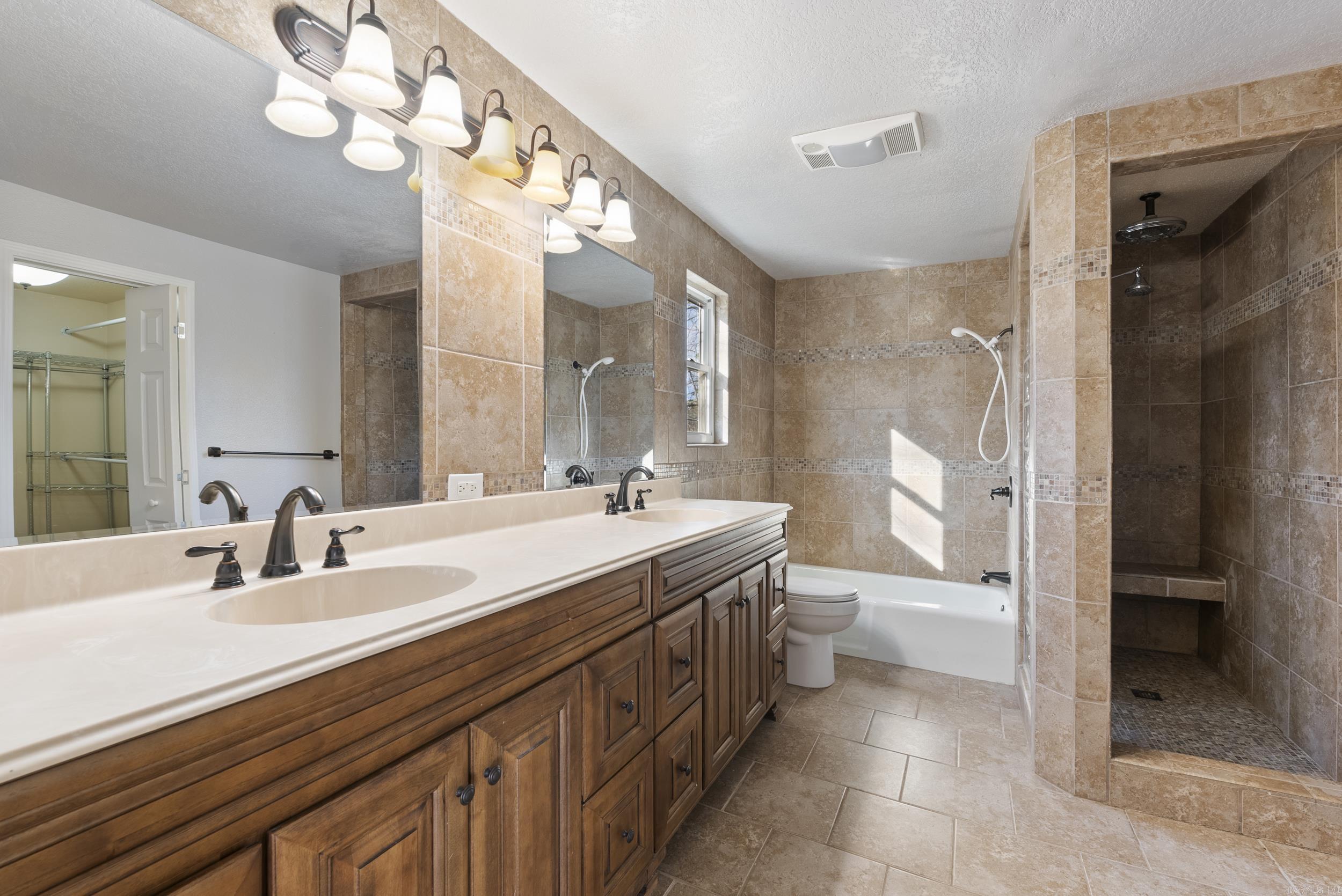 104 S Lakeland Pt  Hot Springs, AR