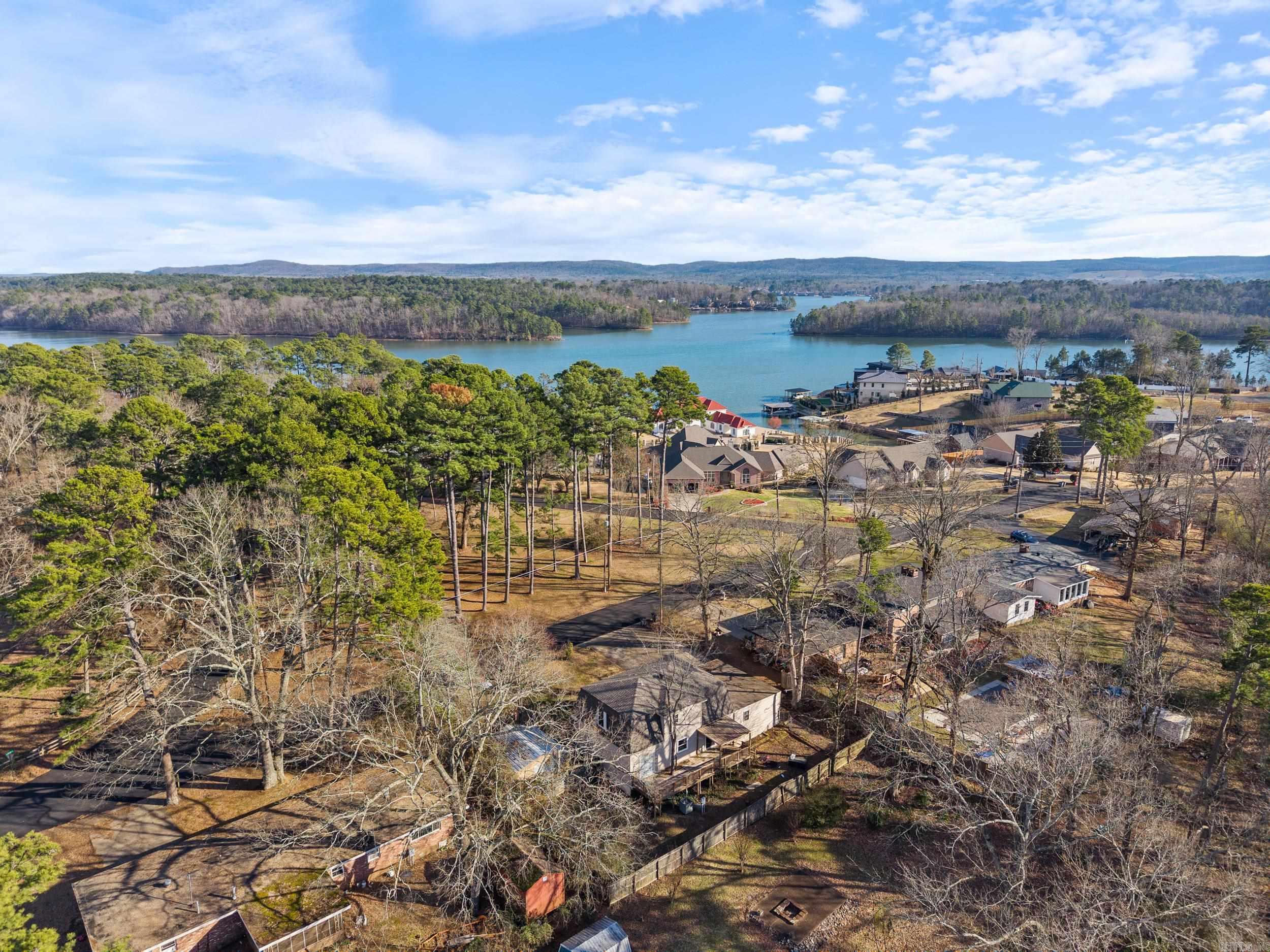104 S Lakeland Pt  Hot Springs, AR