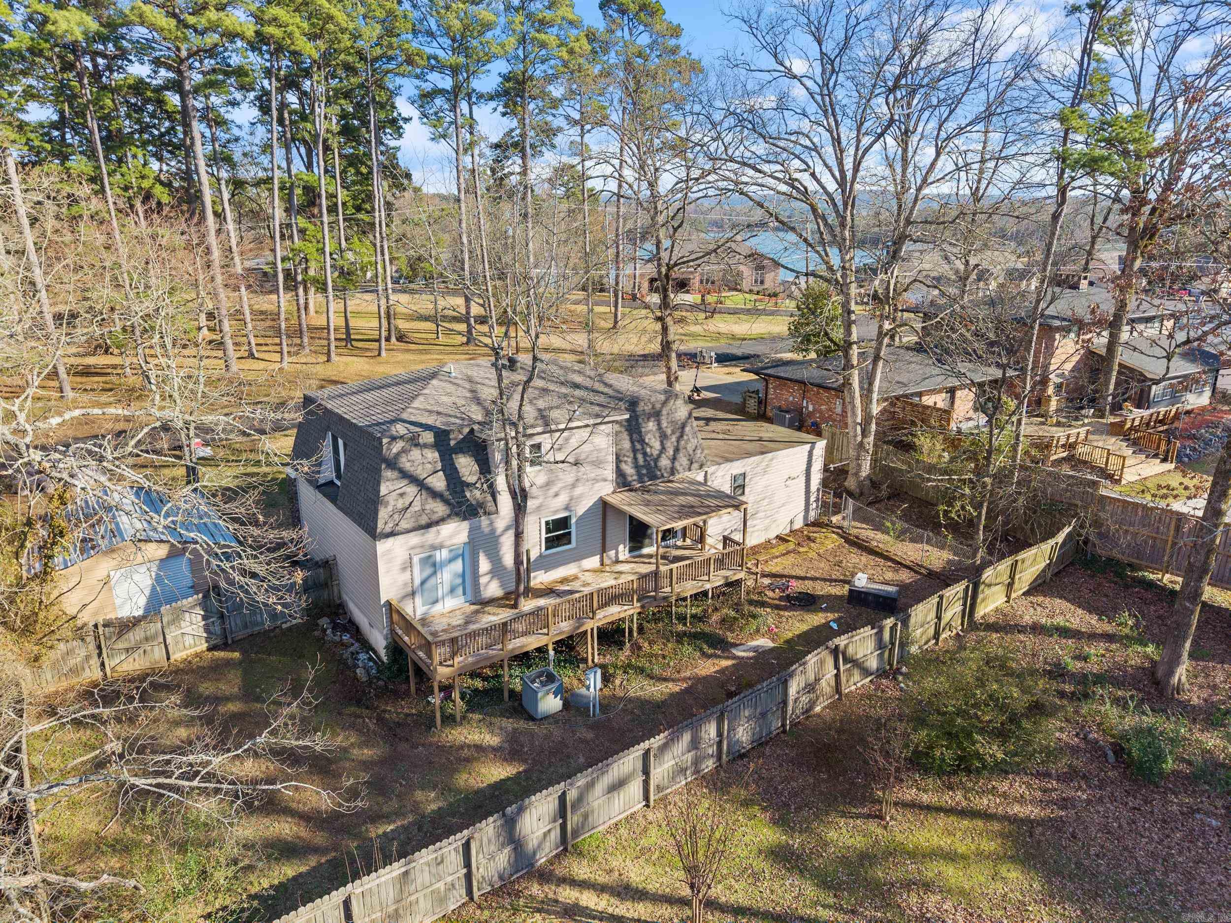 104 S Lakeland Pt  Hot Springs, AR