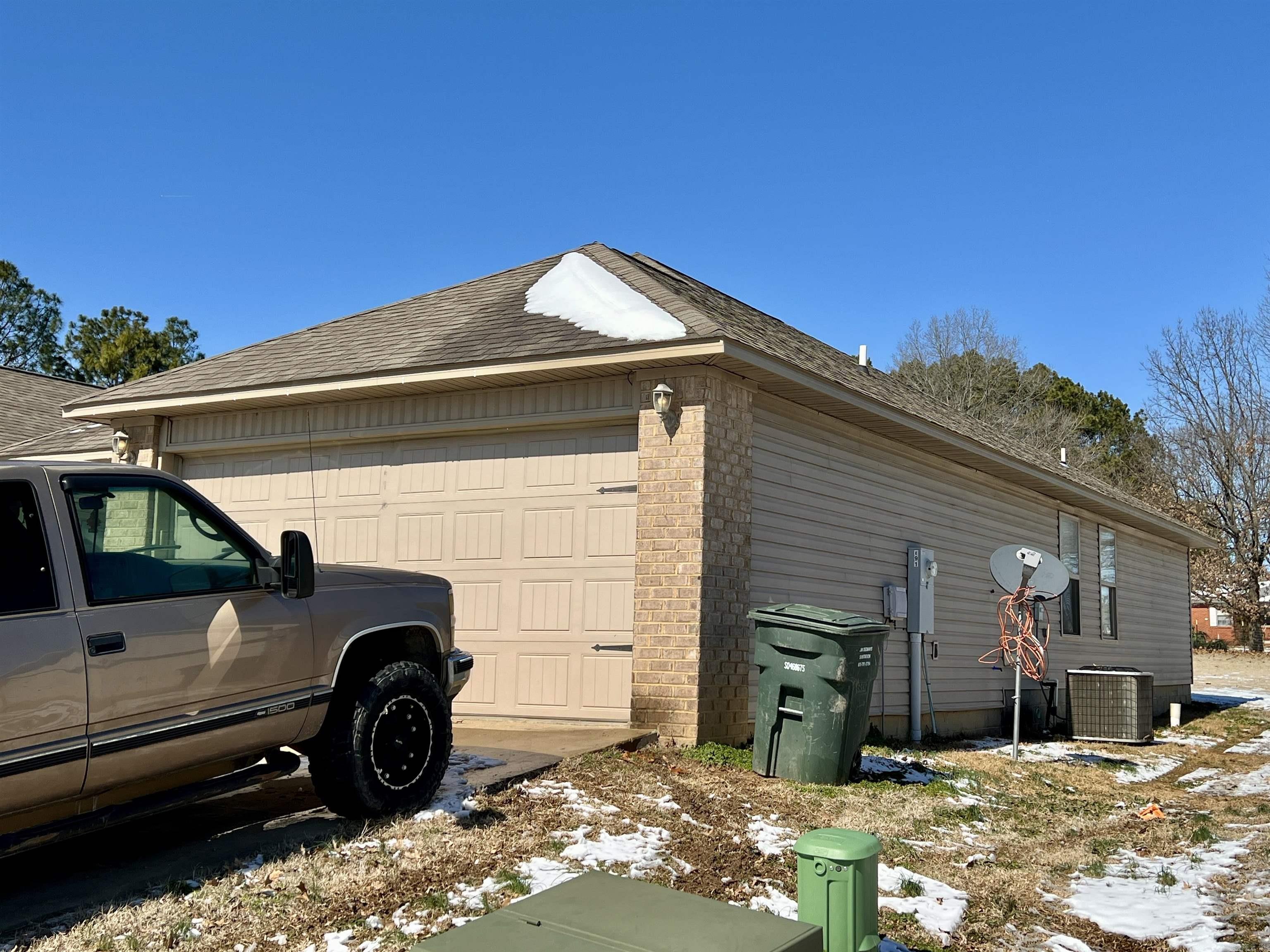 314 W School  Brookland, AR