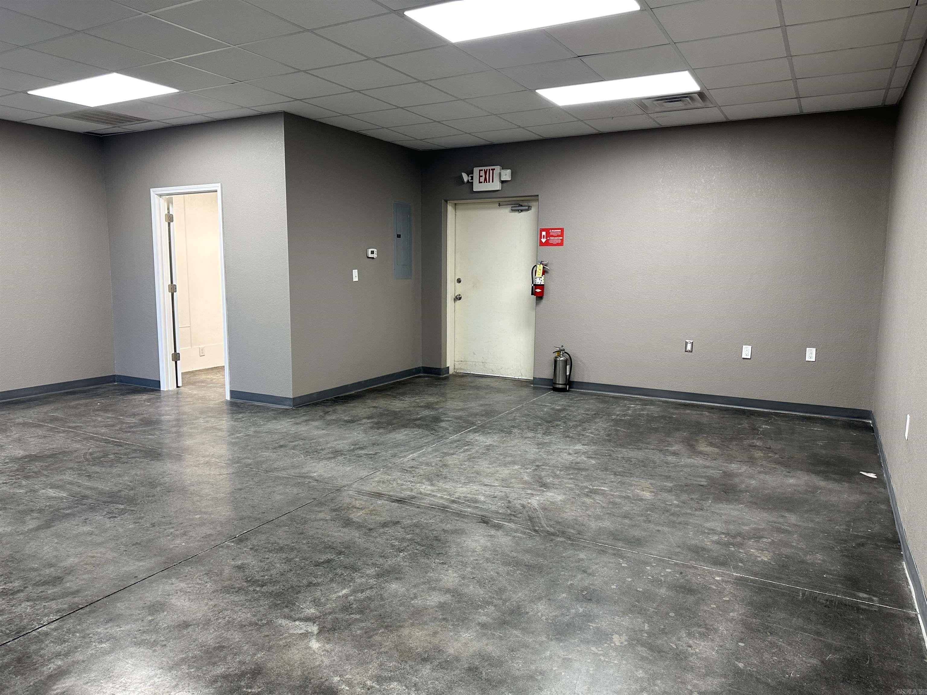 5301 LINWOOD UNIT H carriage hill plaza Paragould, AR