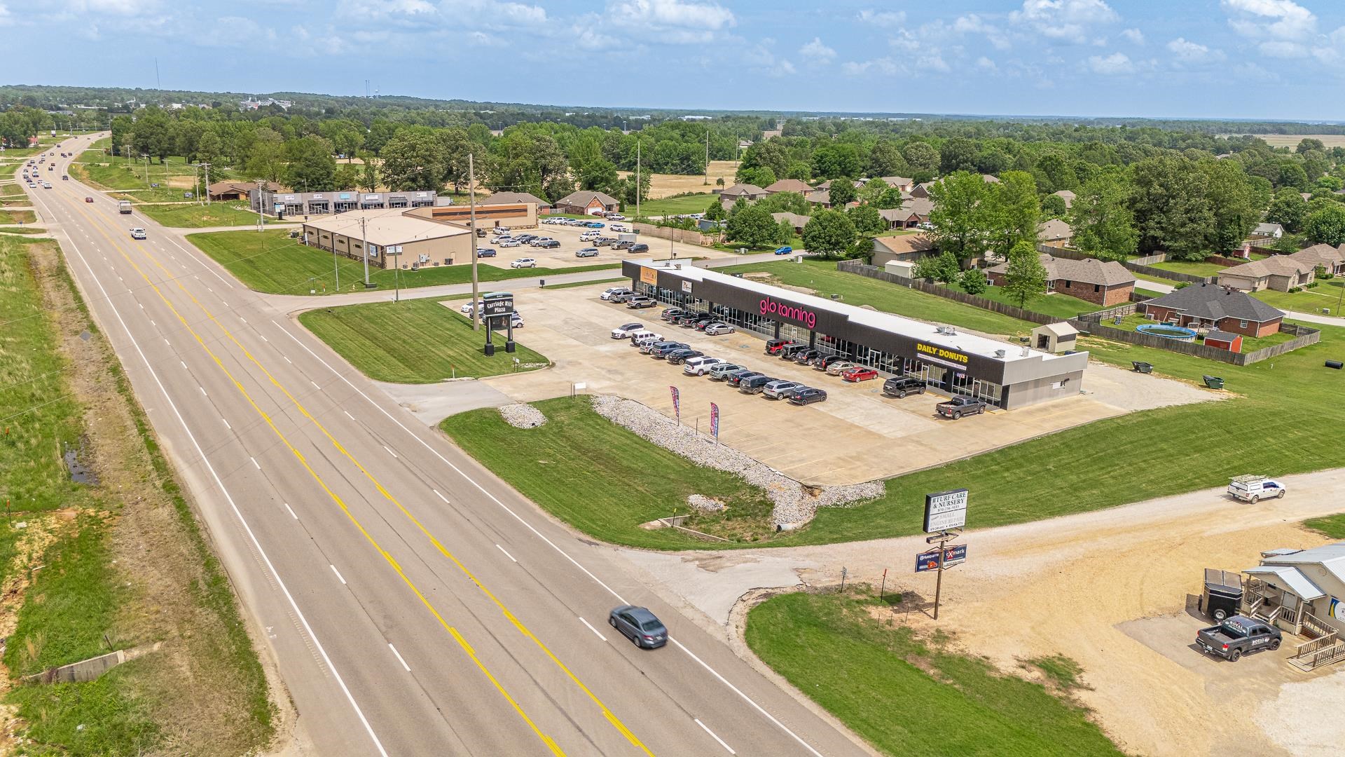 5301  LINWOOD UNIT H carriage hill plaza Paragould, AR