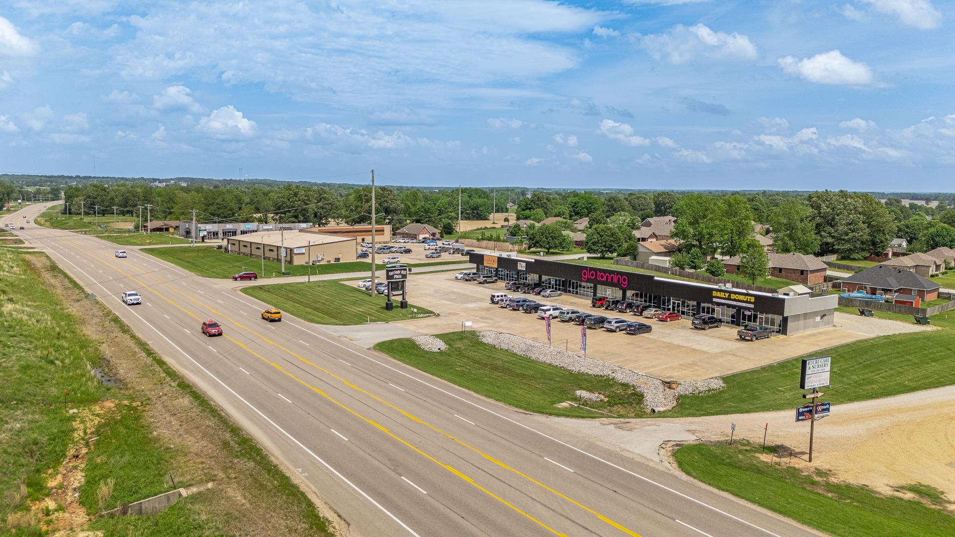 5301  LINWOOD UNIT H carriage hill plaza Paragould, AR