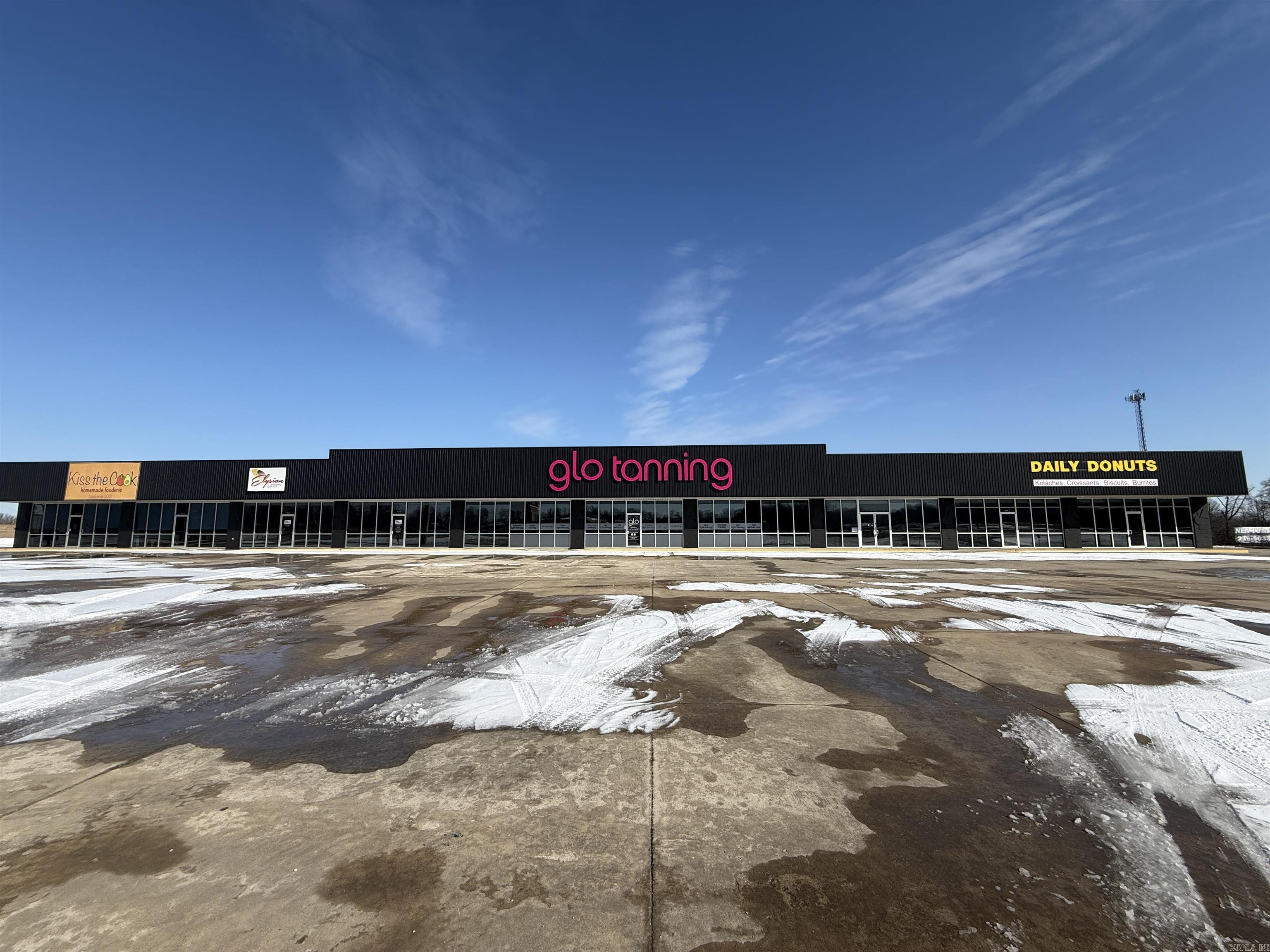 5301 LINWOOD UNIT H carriage hill plaza Paragould, AR