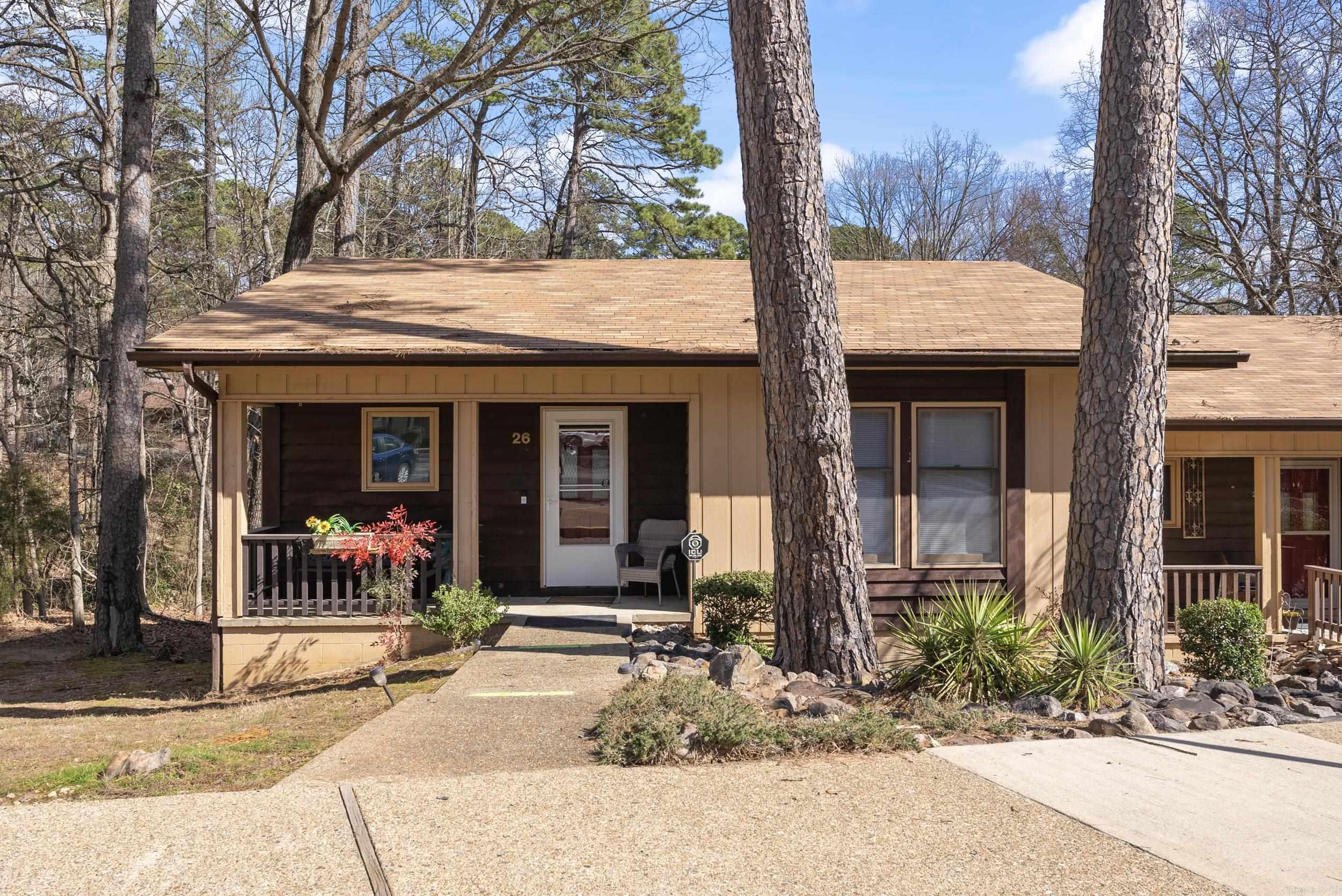 26  Tomisa Lane  Hot Springs Village, AR