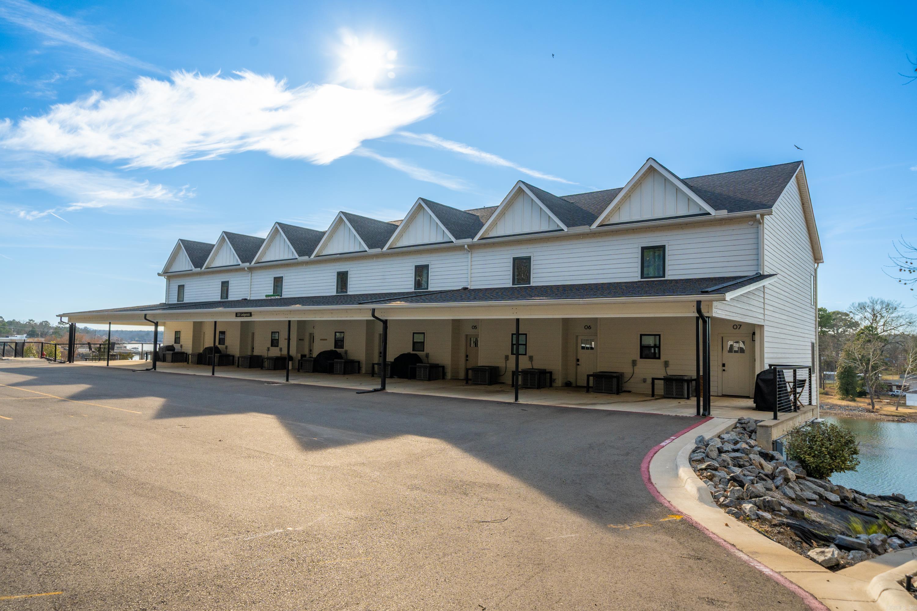 231  Ledgerock #106  Hot Springs, AR
