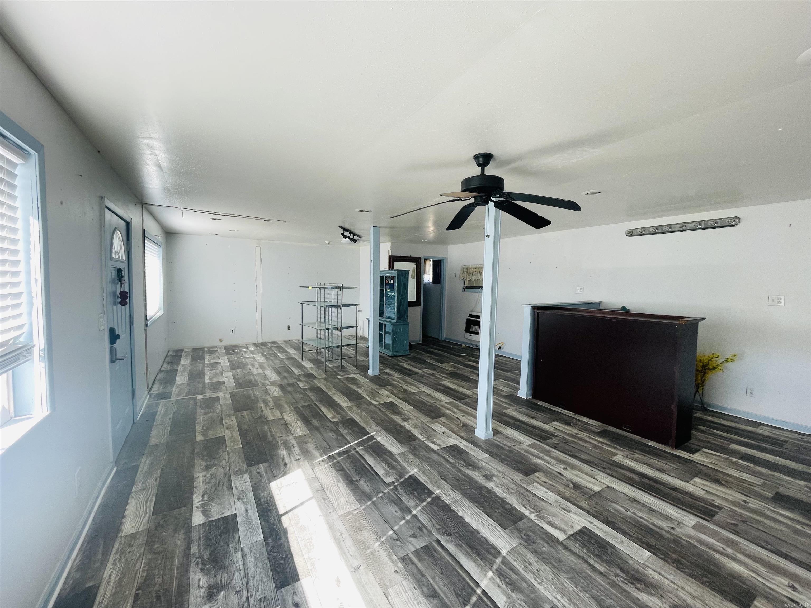 7649  Batesville Road  Pleasant Plains, AR