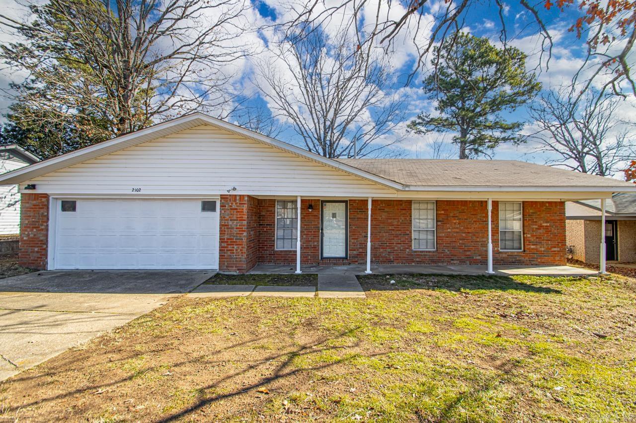 2102  Justus  Bryant, AR