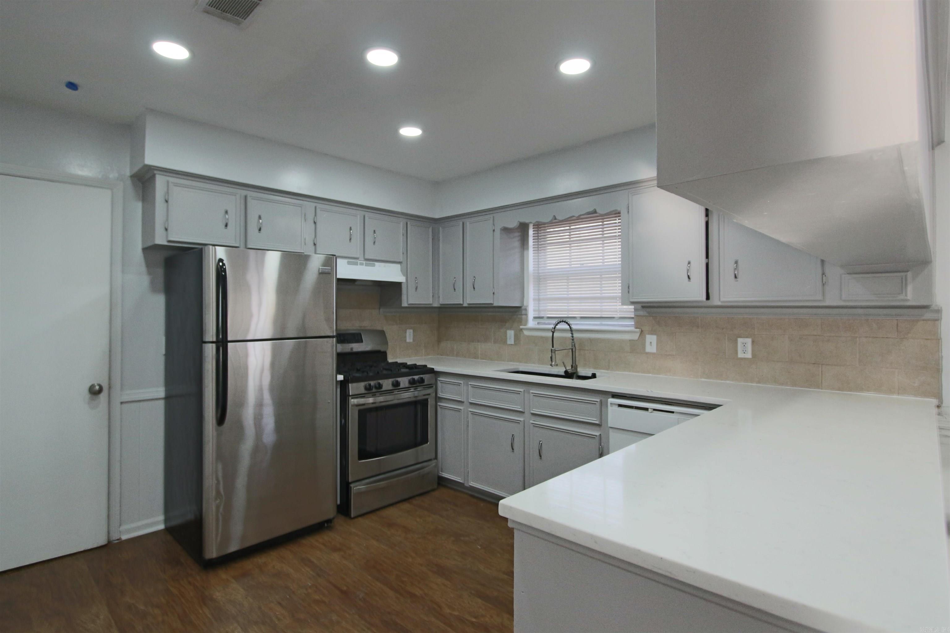 2102  Justus  Bryant, AR