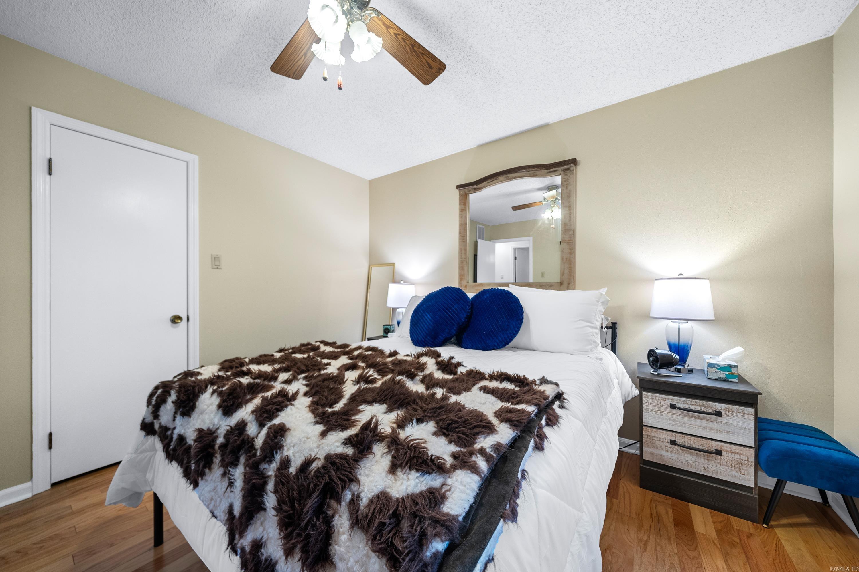 2  Pola  Hot Springs Village, AR