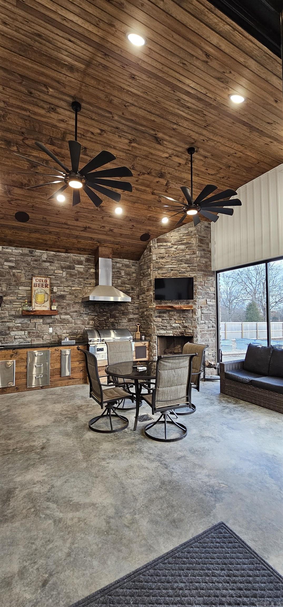 1949  County Road 761  Brookland, AR