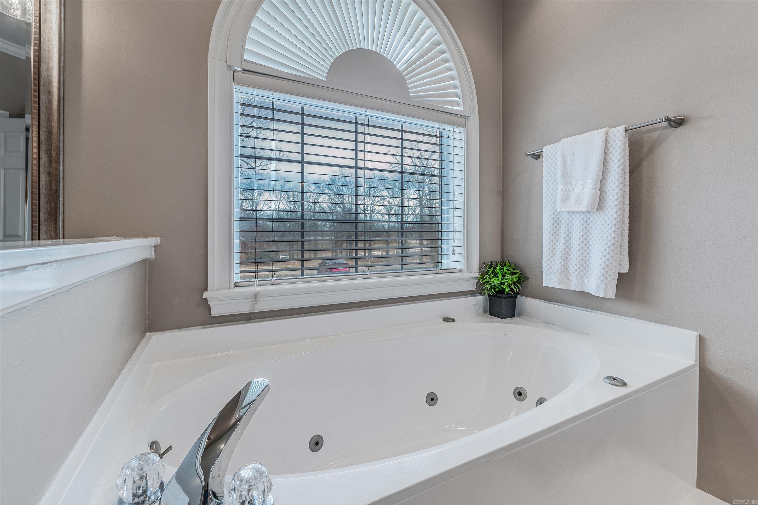 124  Edgewood  Cabot, AR