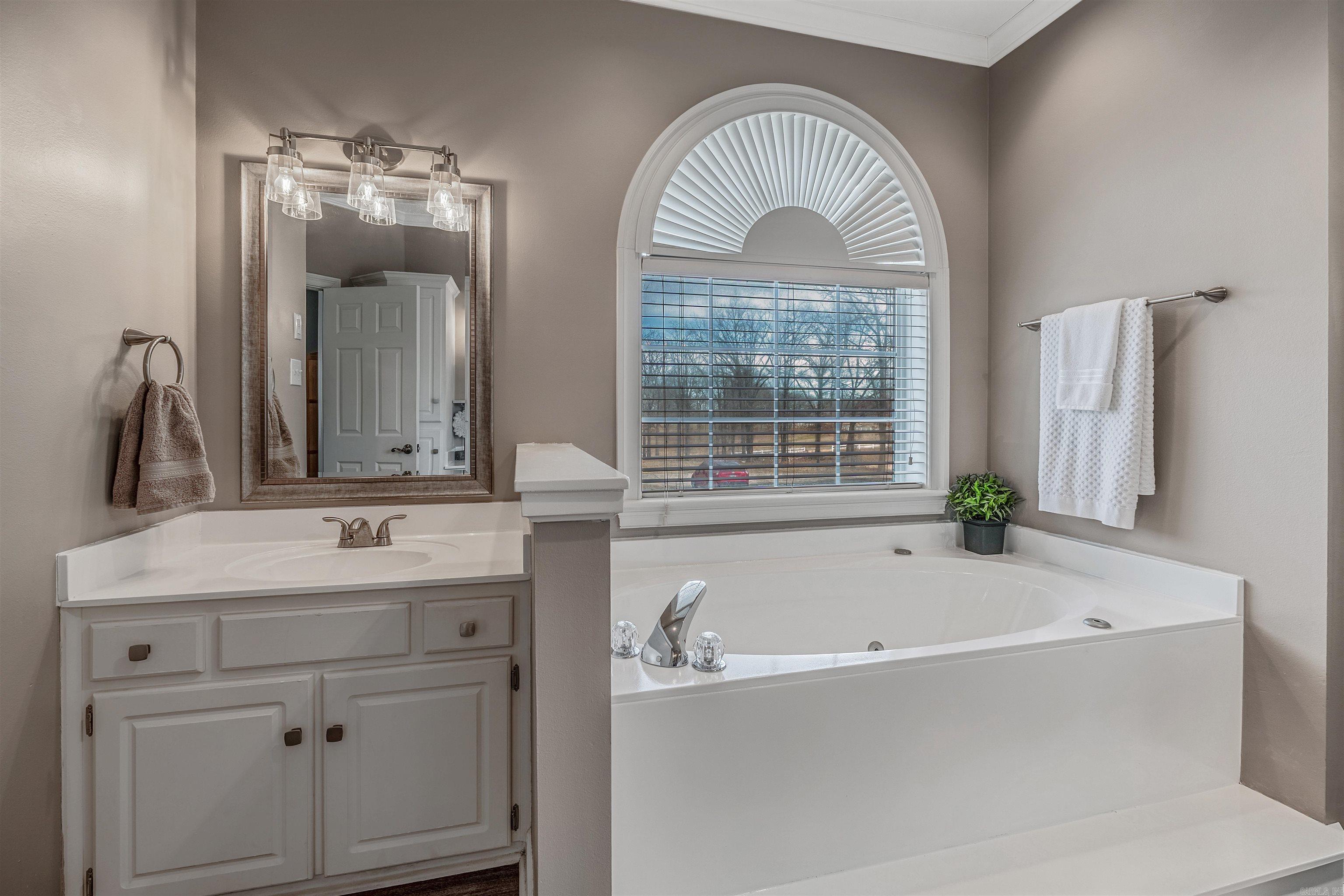 124  Edgewood  Cabot, AR