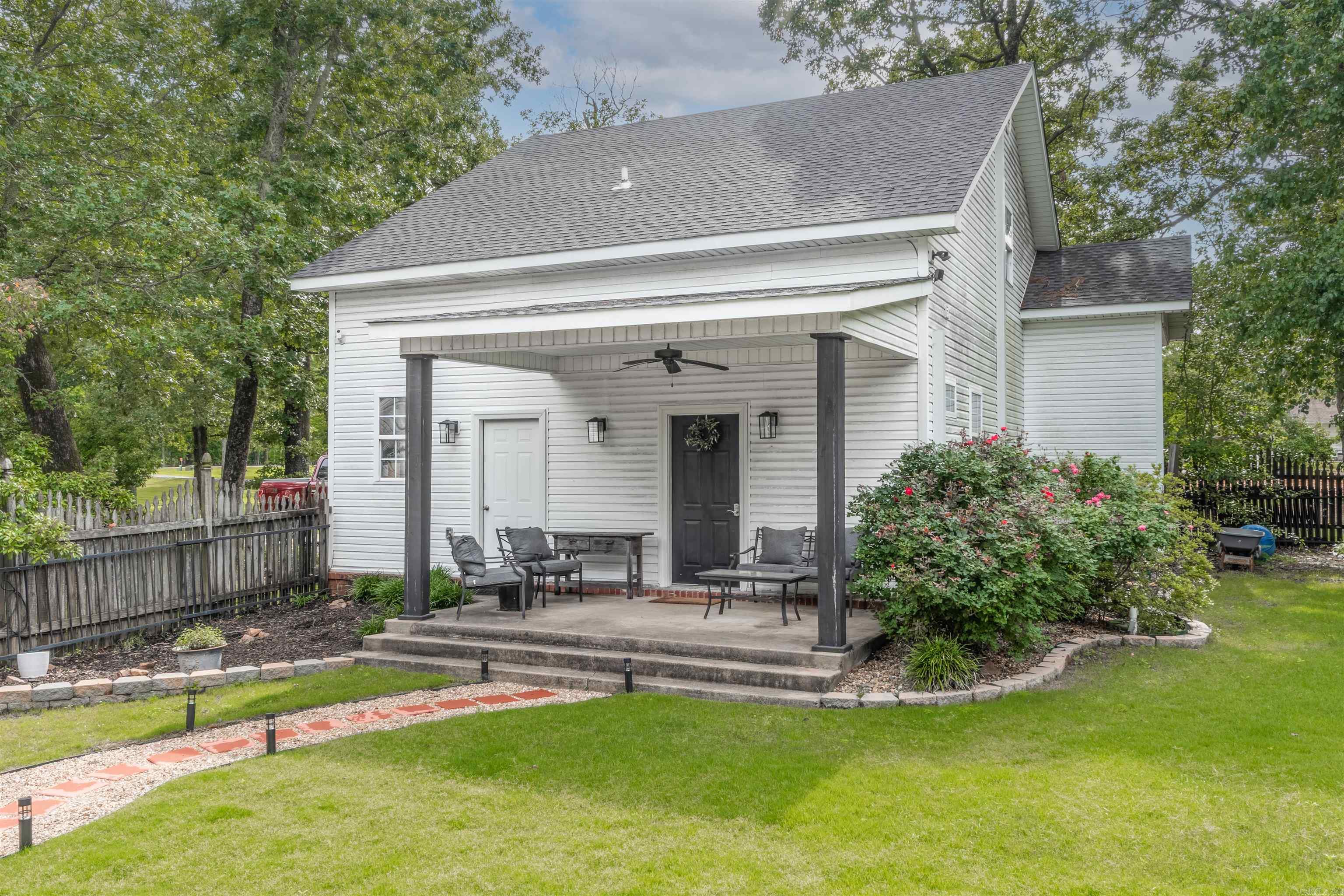 124  Edgewood  Cabot, AR