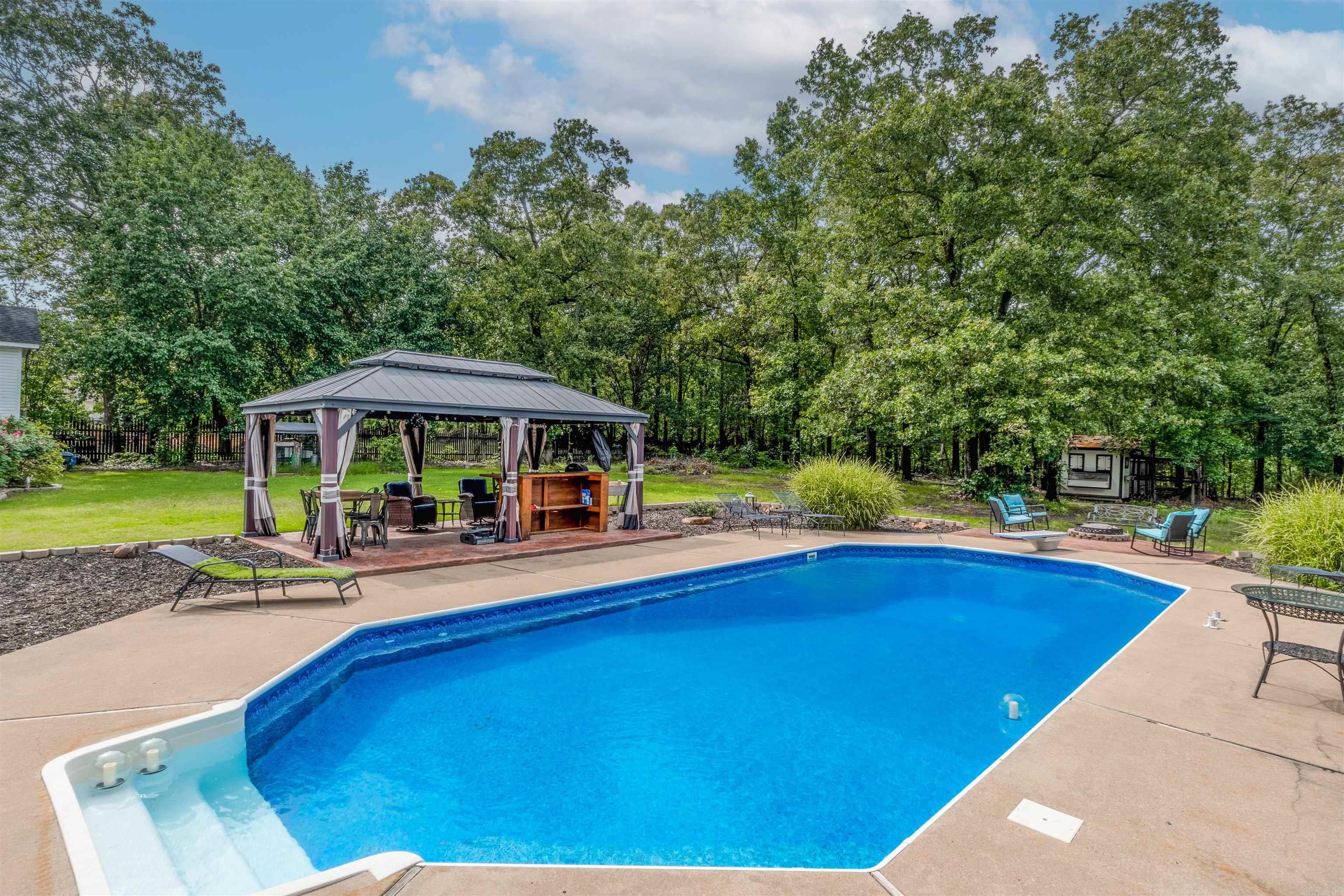 124  Edgewood  Cabot, AR