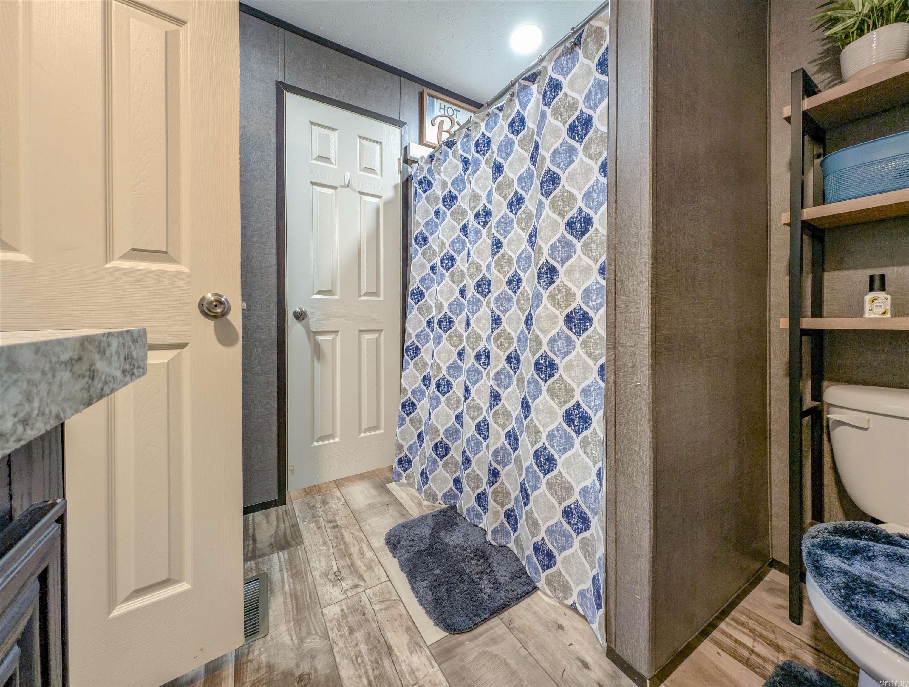 264  Meeks  Hot Springs, AR