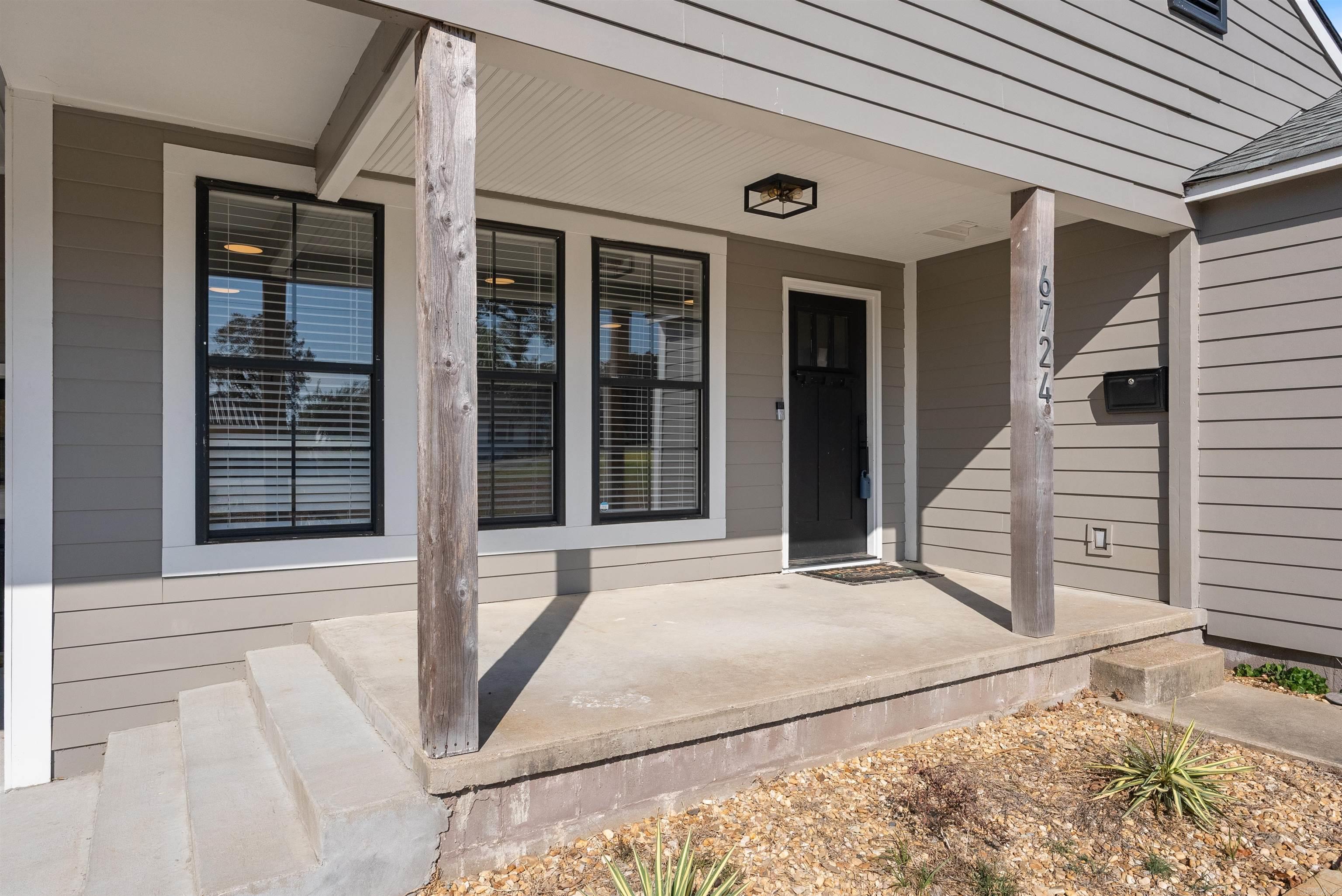 6724  Greenwood Rd.  Cammack Village, AR