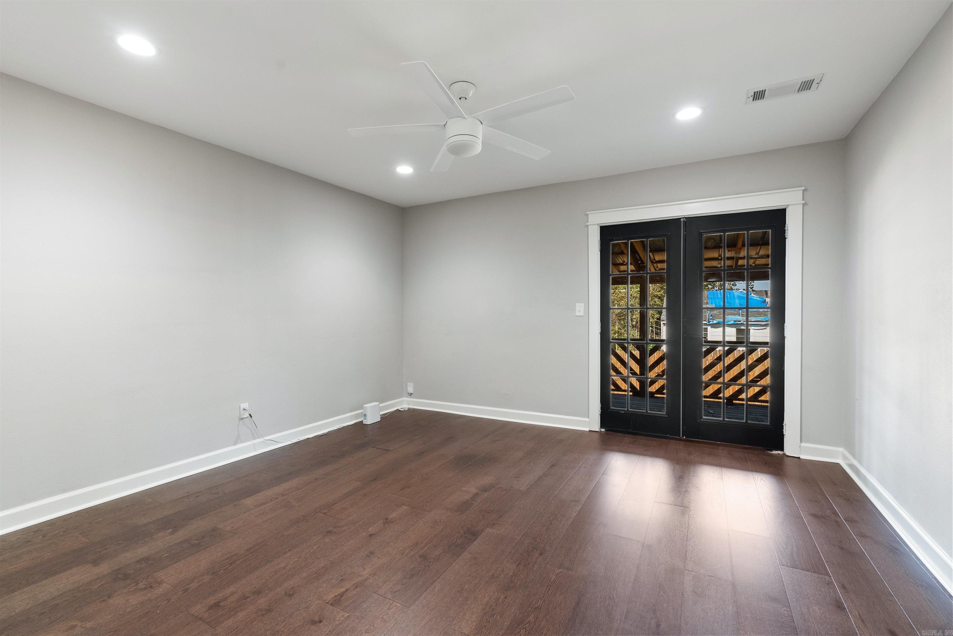 6724  Greenwood Rd.  Cammack Village, AR